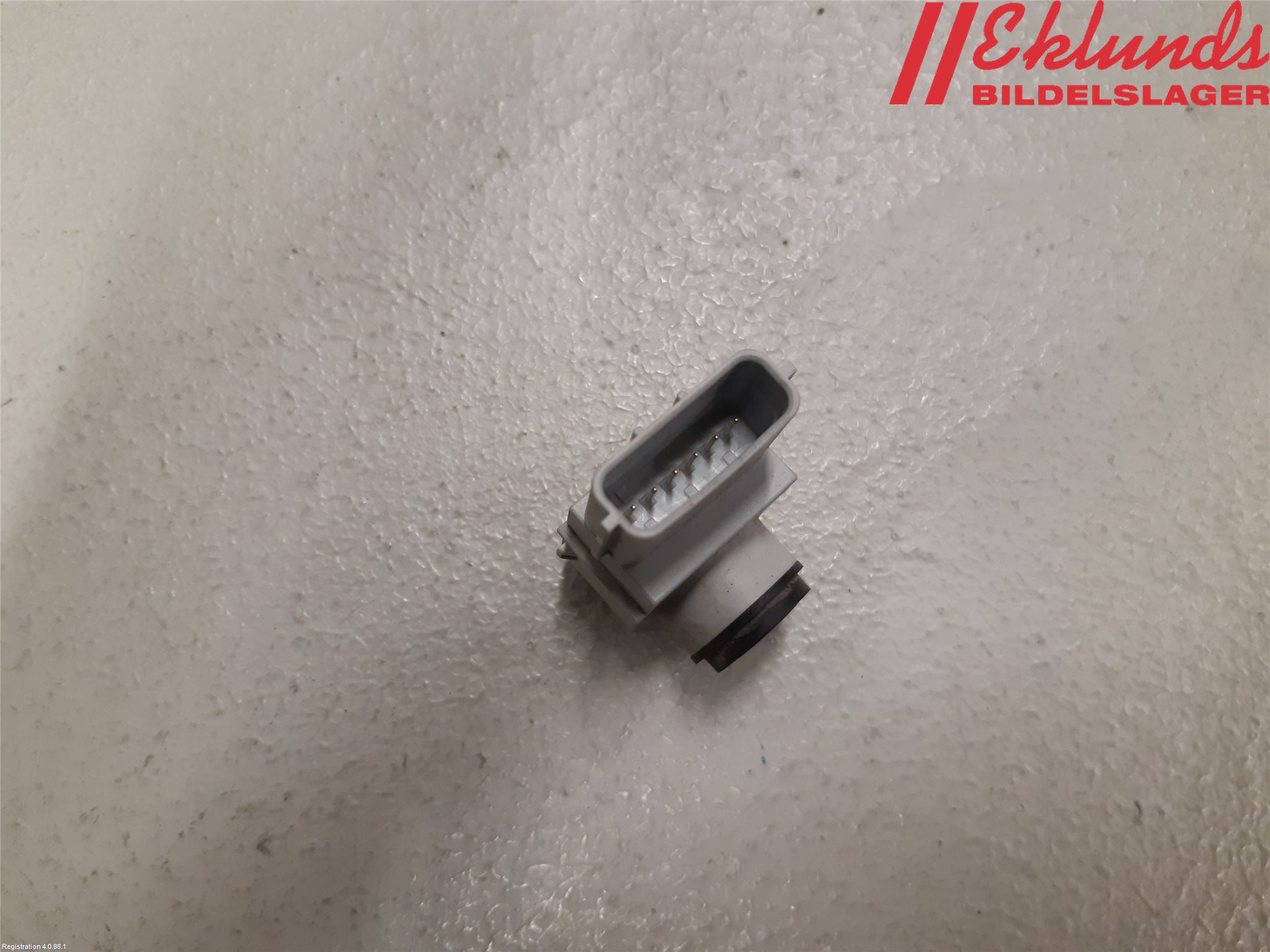 Hyundai SANTA FE 13-18 Parkeringshjälp Frontsensor
