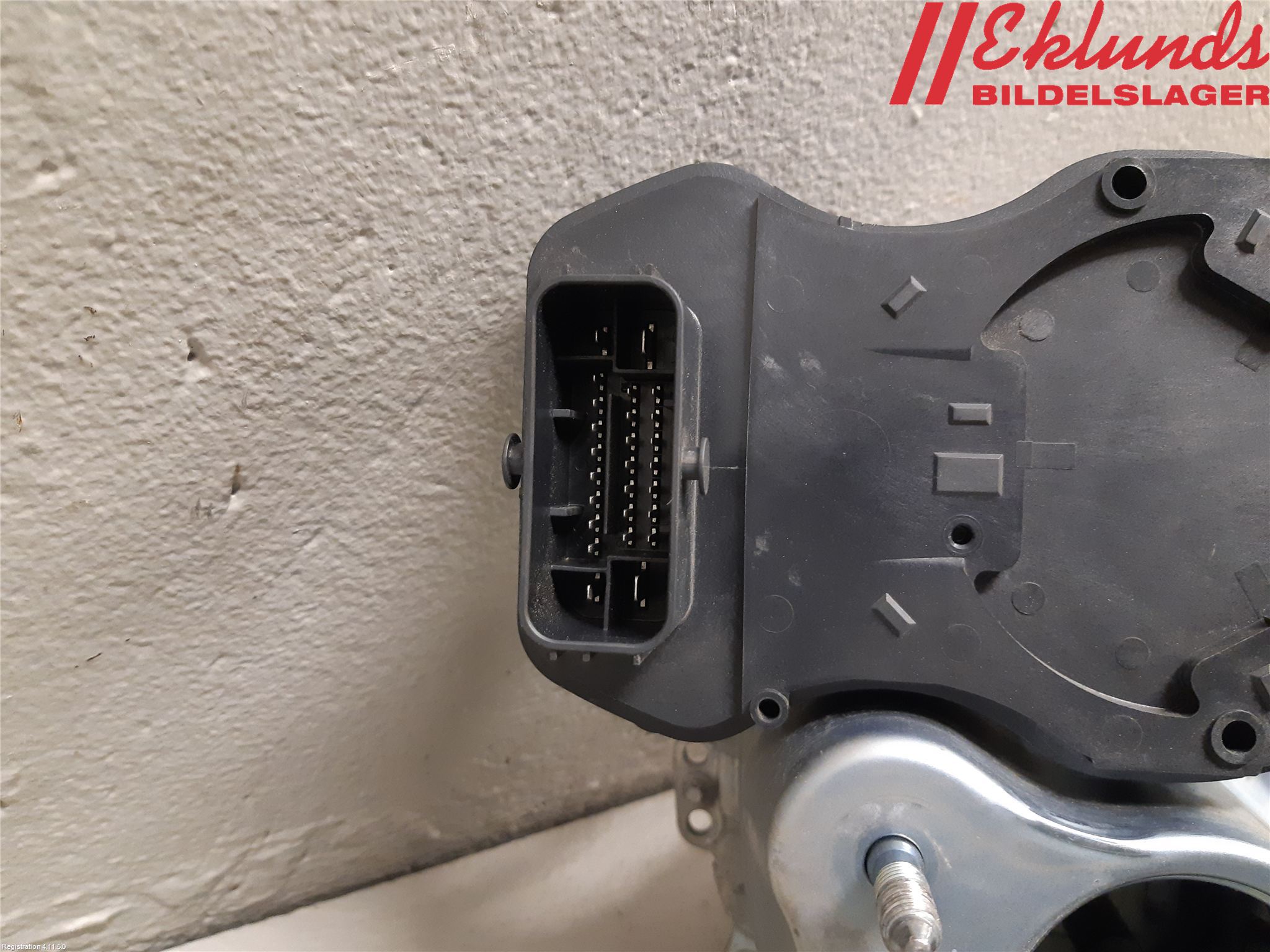 Tesla MODEL Y 21- Bromsservo