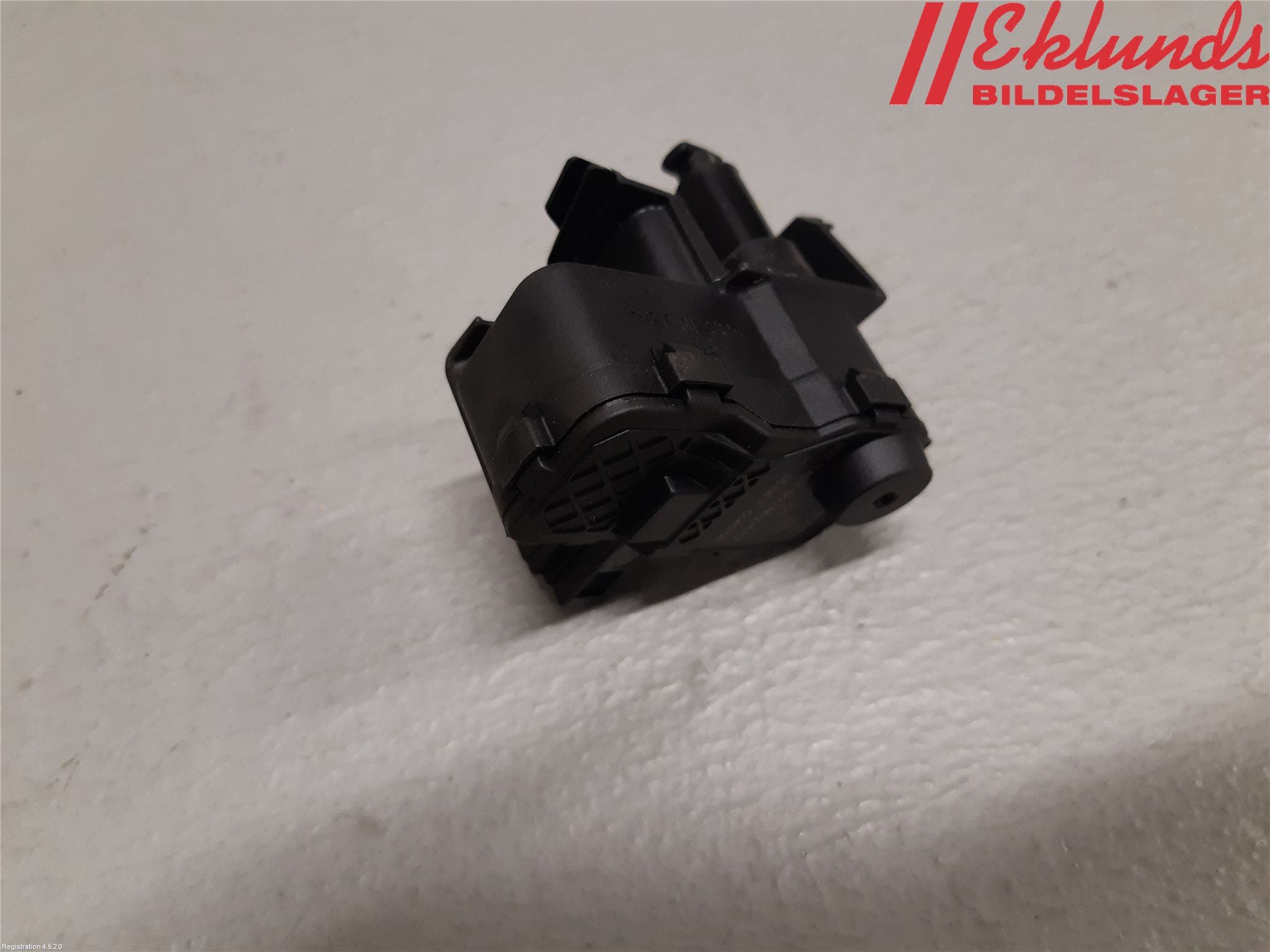 Audi A4/S4 08-11 Centrallåsmot Tanklucka