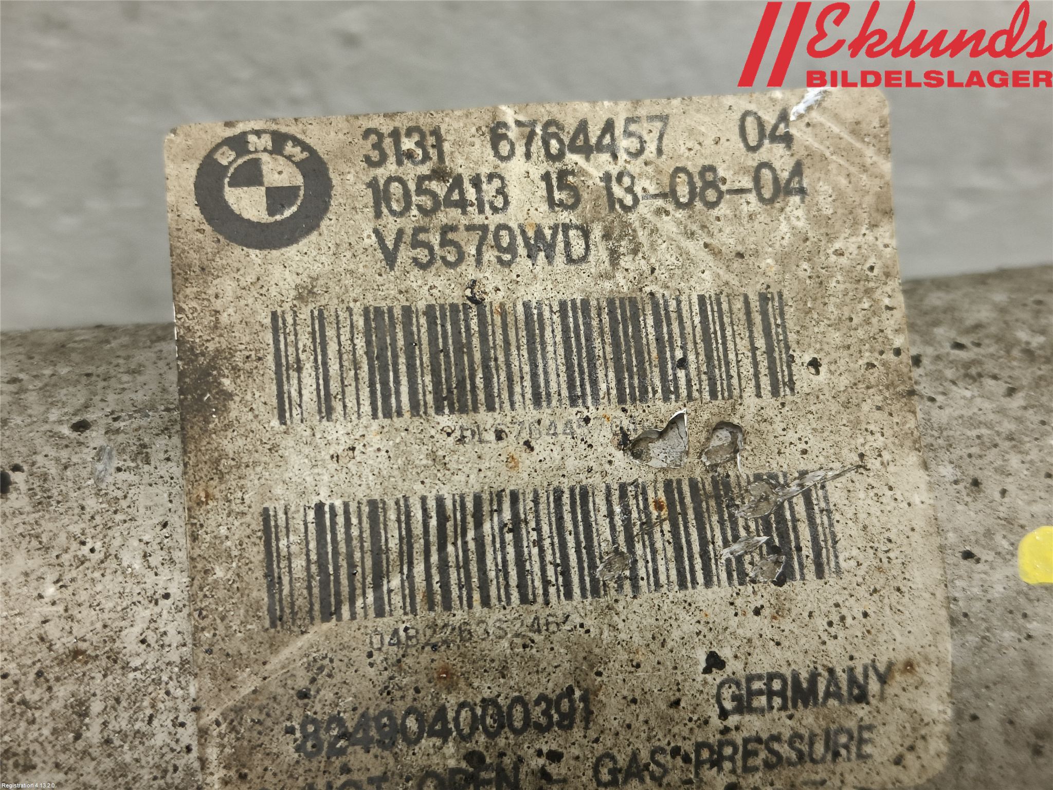BMW 5 E60/61 Sed/Tou 02-10 Fjäderben Fram Vänster