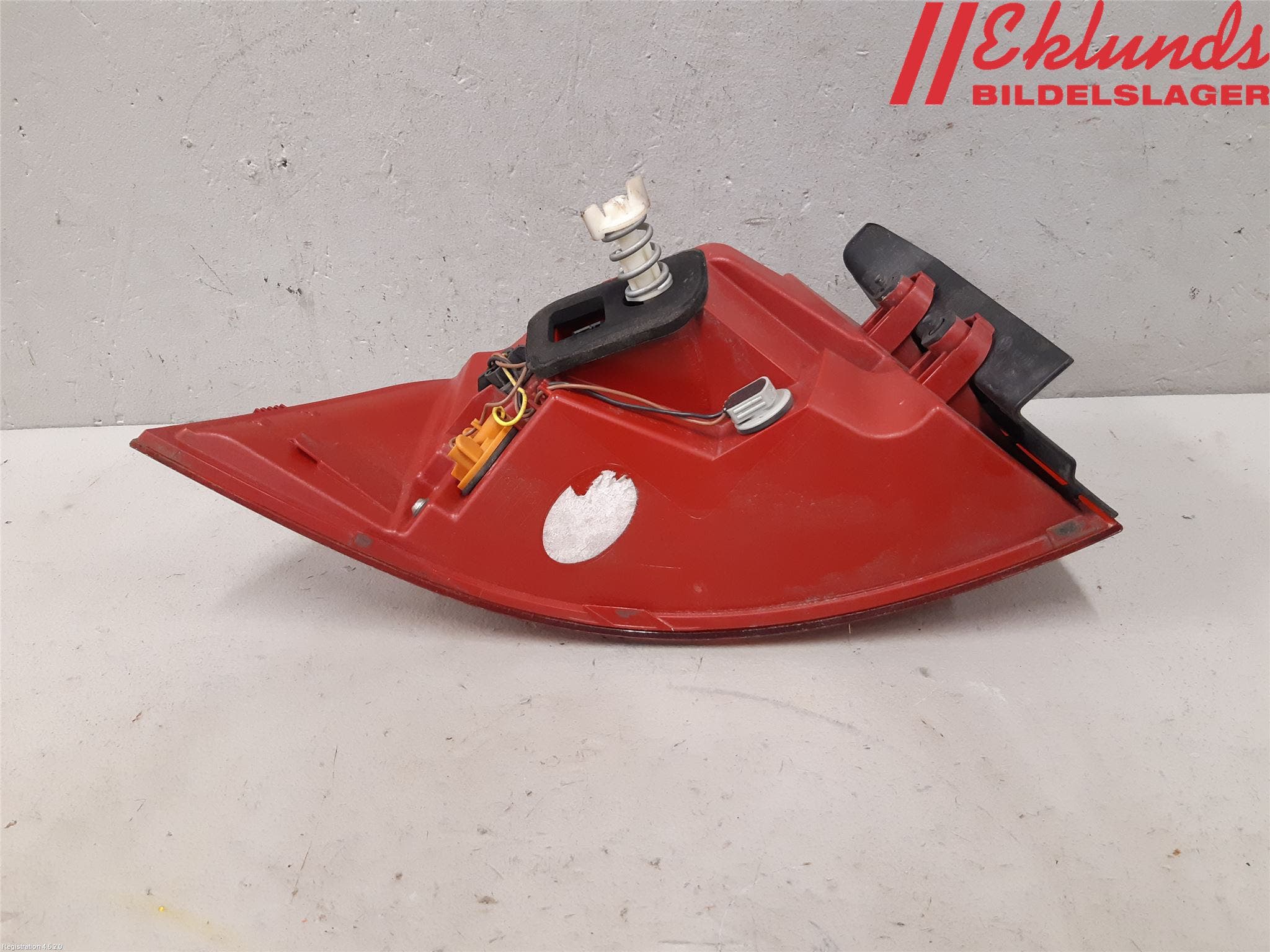 Volkswagen VW PASSAT 11-14 Bakljus Höger