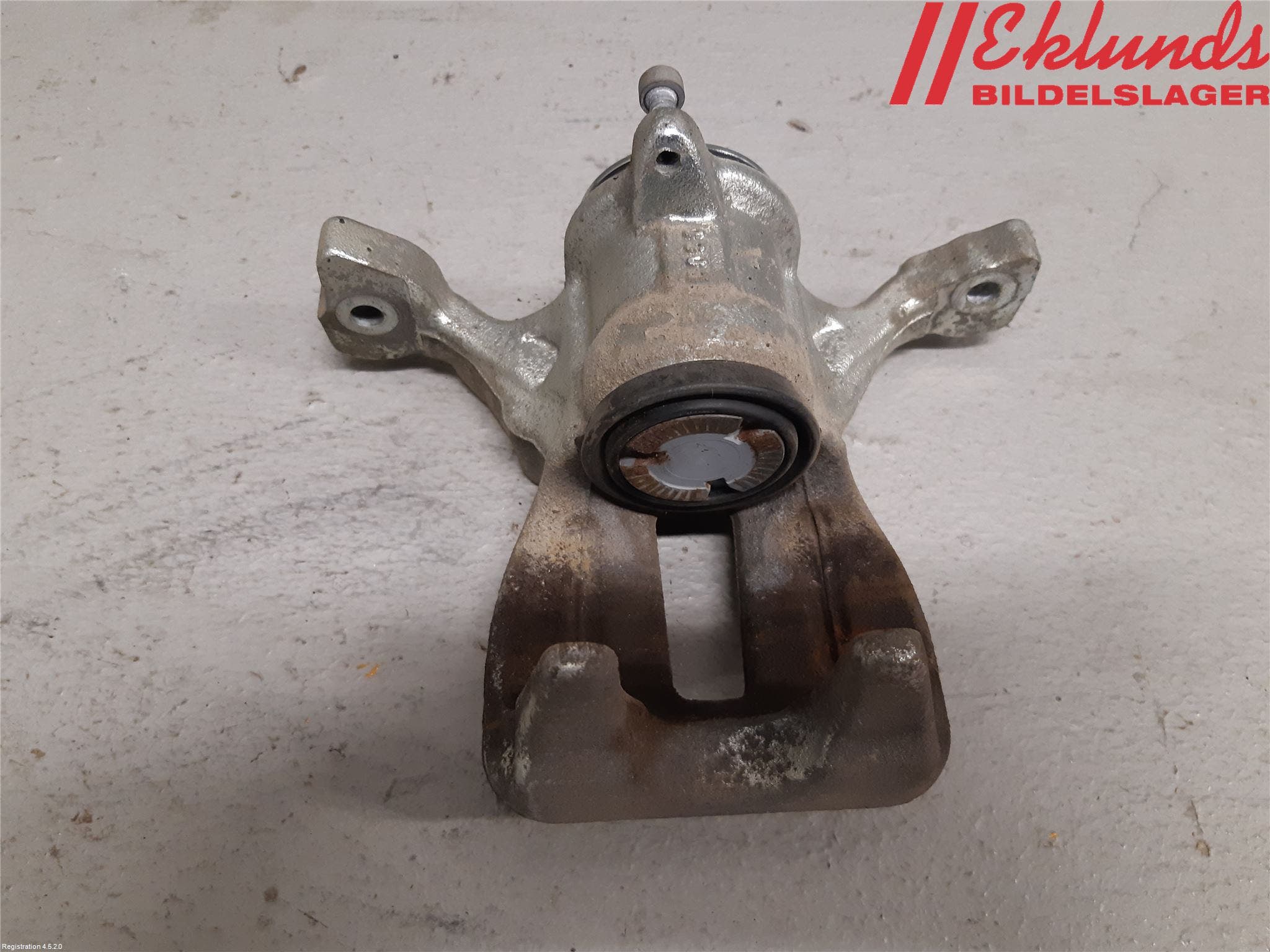 Toyota YARIS XP21 20- Bromsok Bak Höger