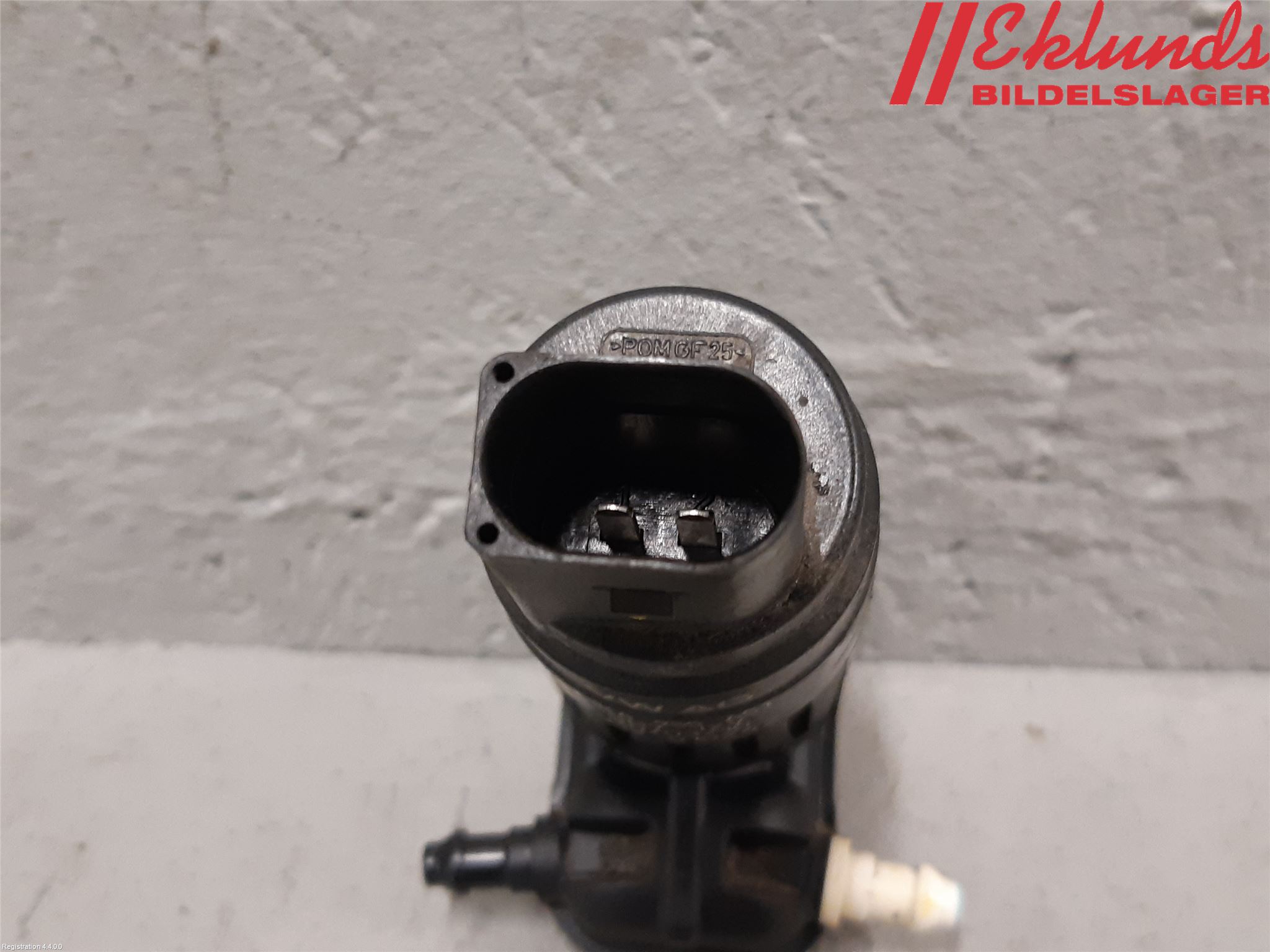 Volkswagen VW POLO 10-17 Spolarpump Vindruta
