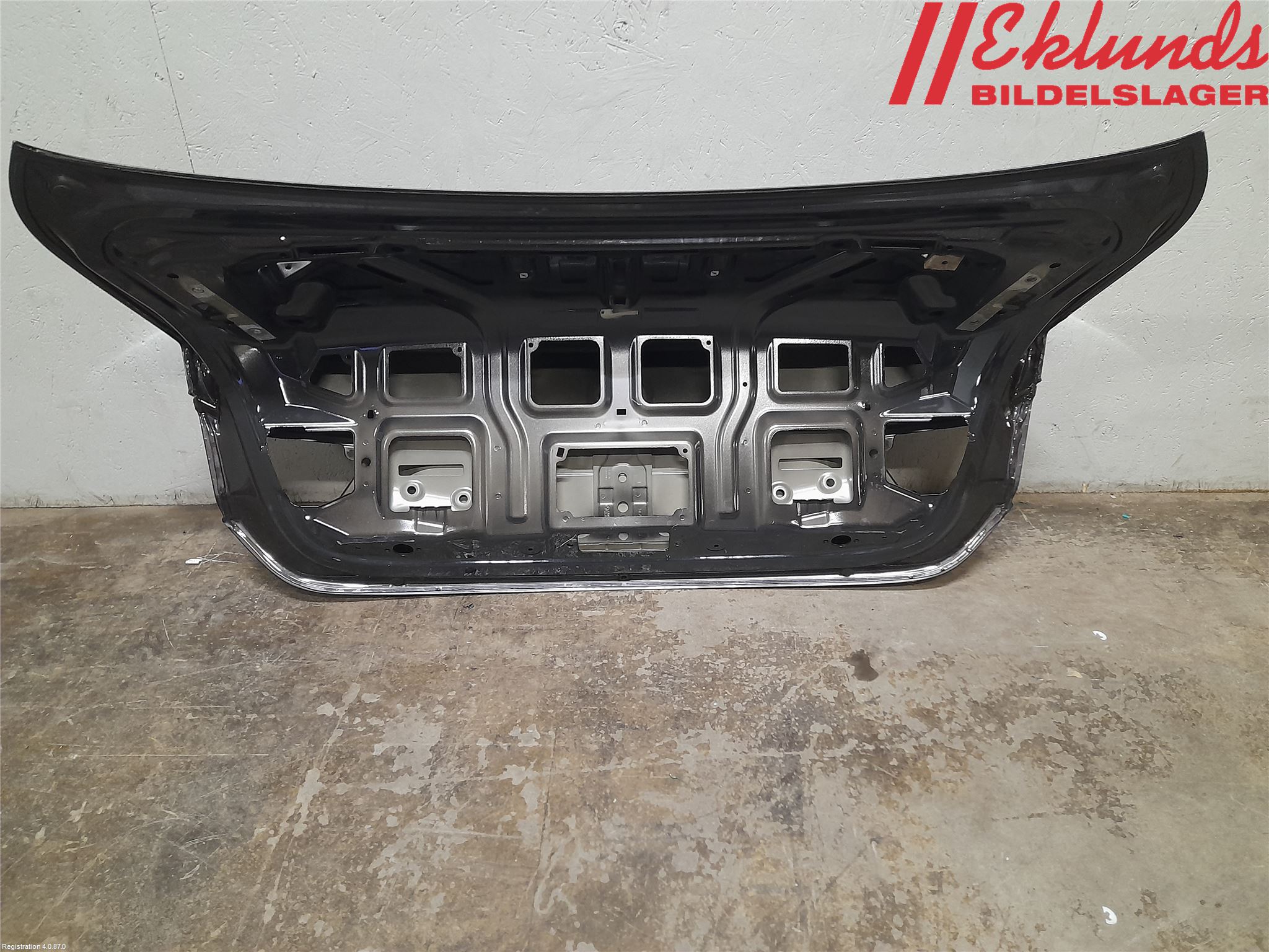 BMW 4 F32/F33/F82/F83 13-20 Baklucka (Ej Med Ruta)