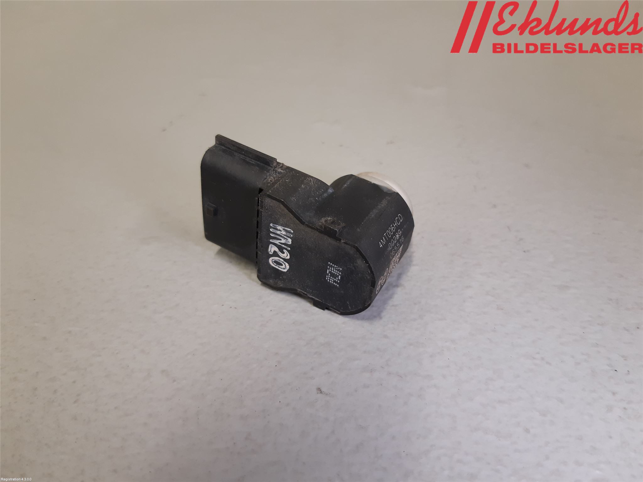 Hyundai i40 08-15 Parkeringshjälp Frontsensor