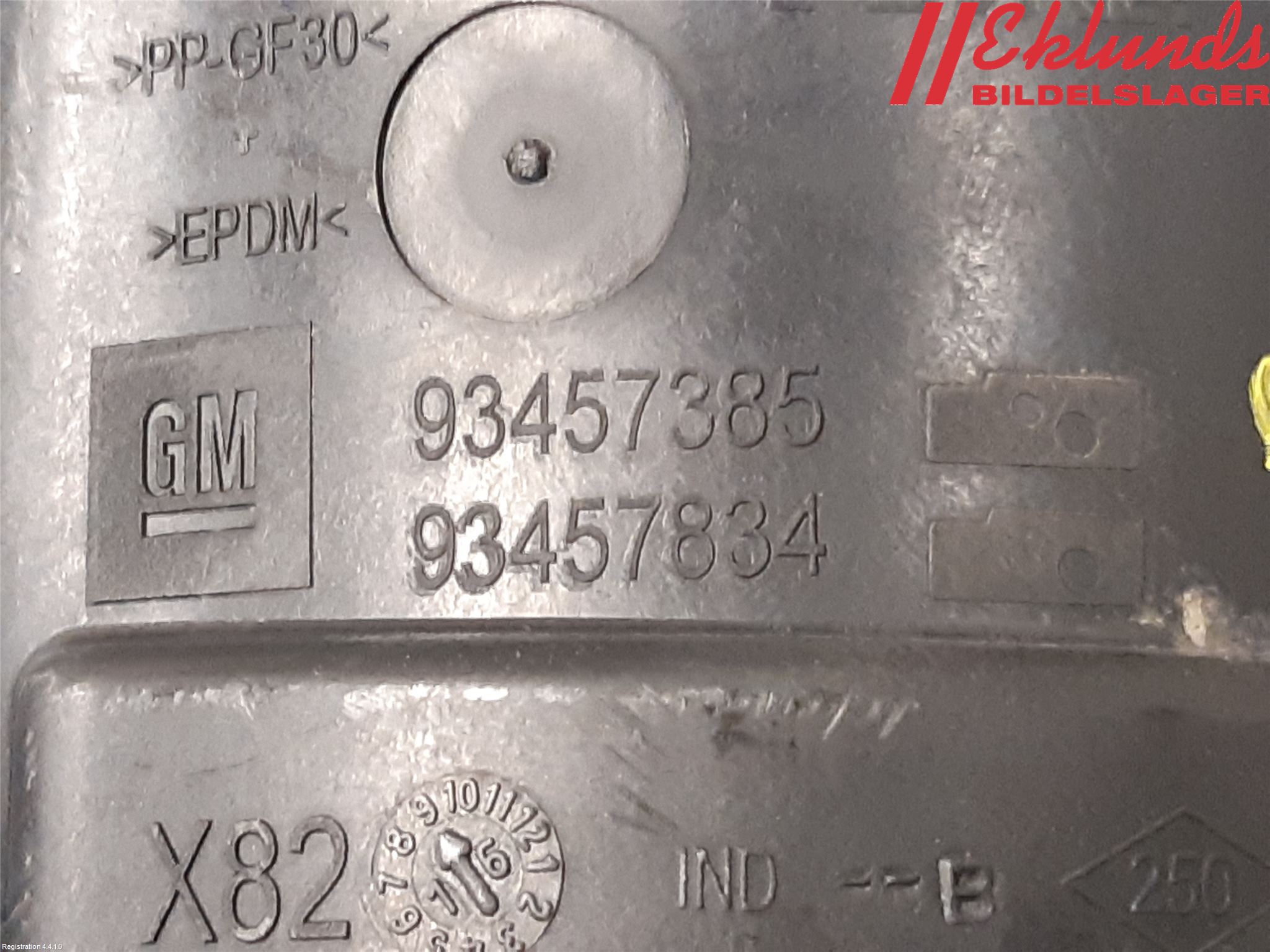 Opel VIVARO 15-19 Tanklucka