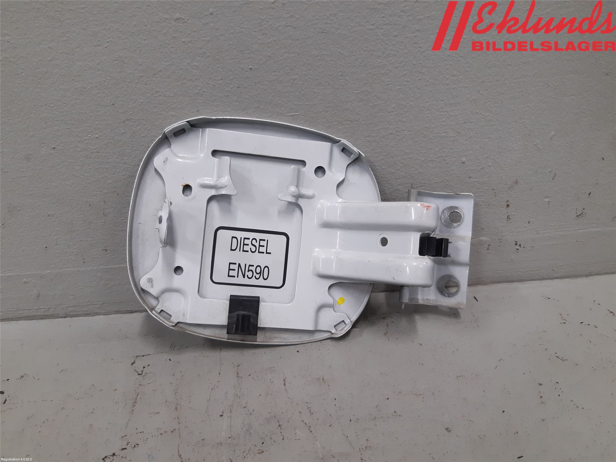 Mitsubishi OUTLANDER 07-12 Tanklucka