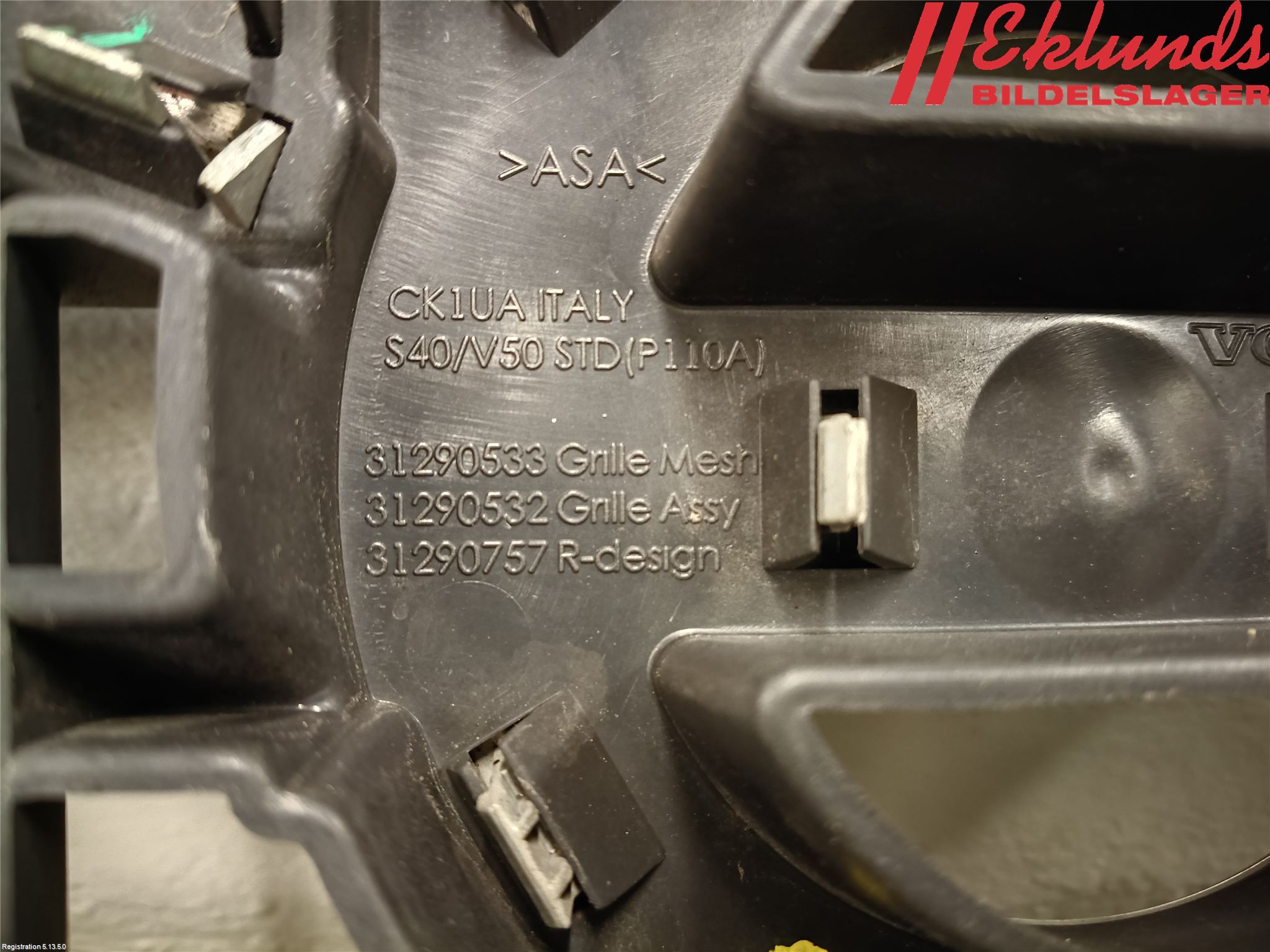 Volvo V50 08-12 Grill Komp