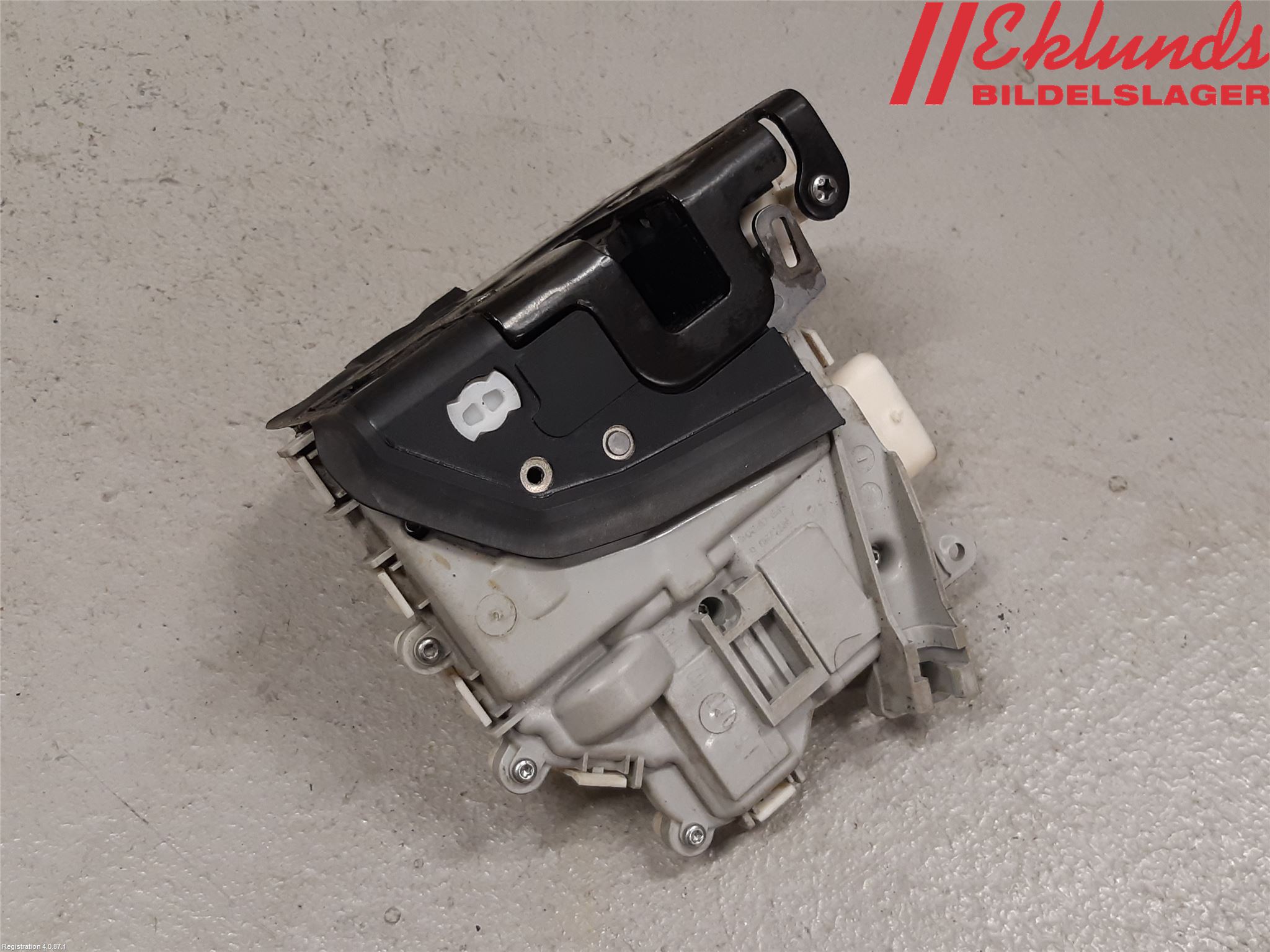 Audi A4 12-15 Låskista-Dörrlås