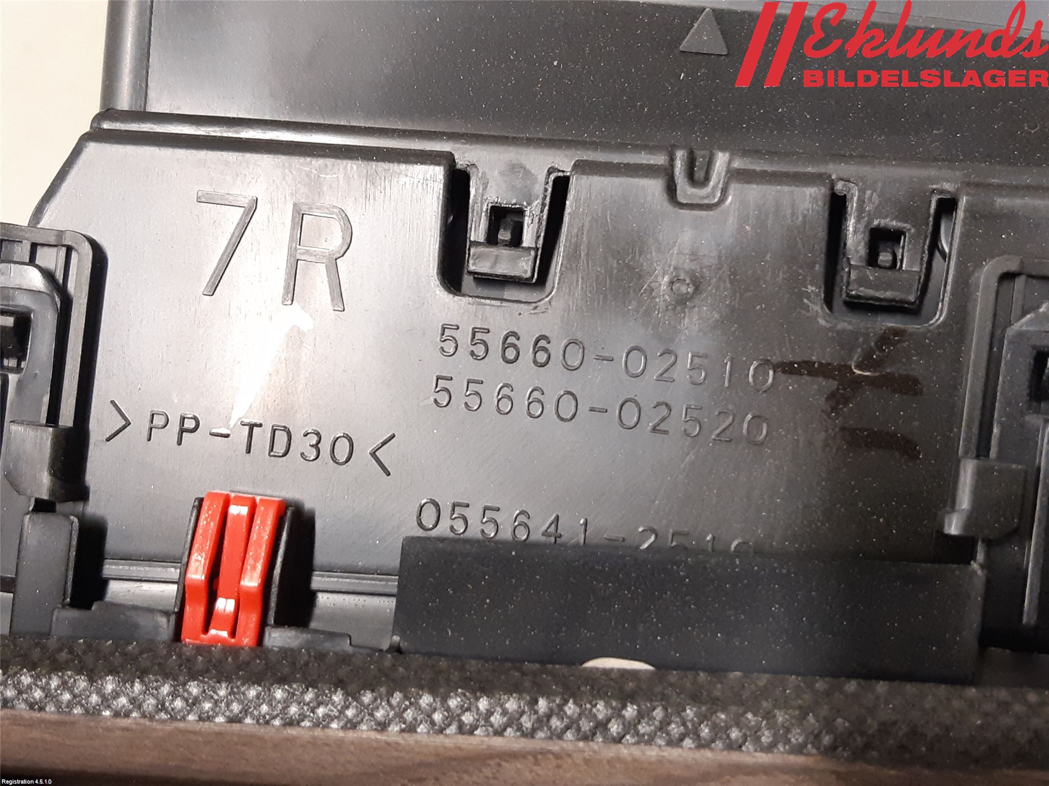 Toyota COROLLA 19- Defrosterkanal-Munstycke