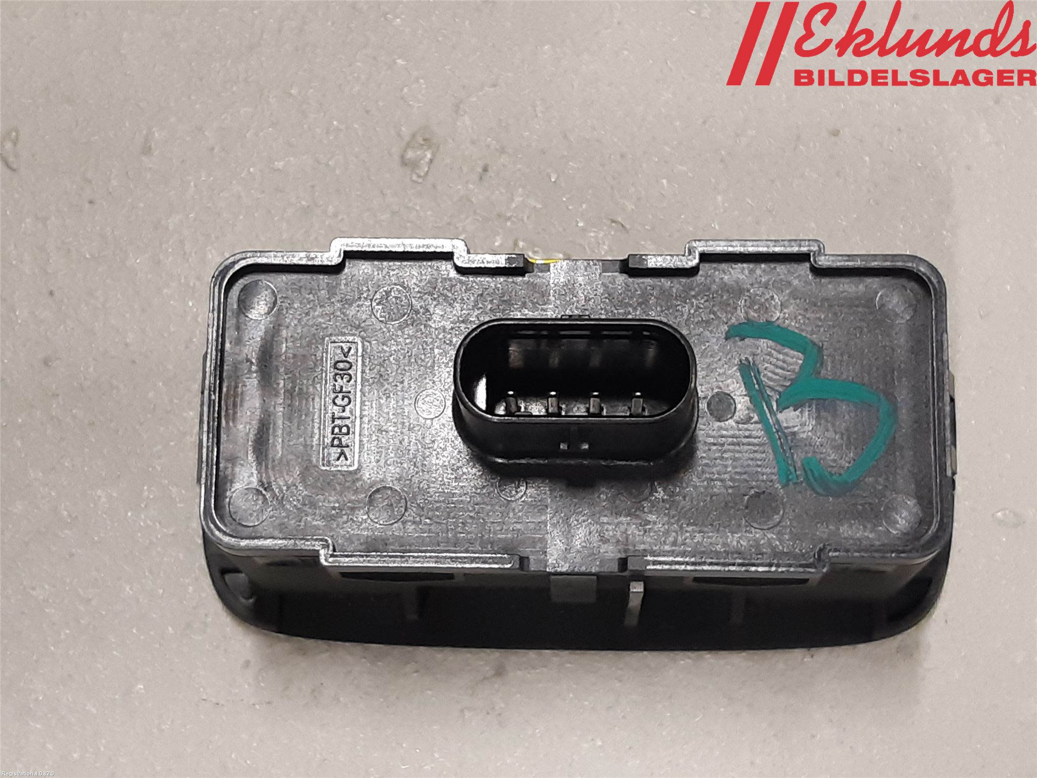 Volvo V90 17->> Strömställare Baklucka