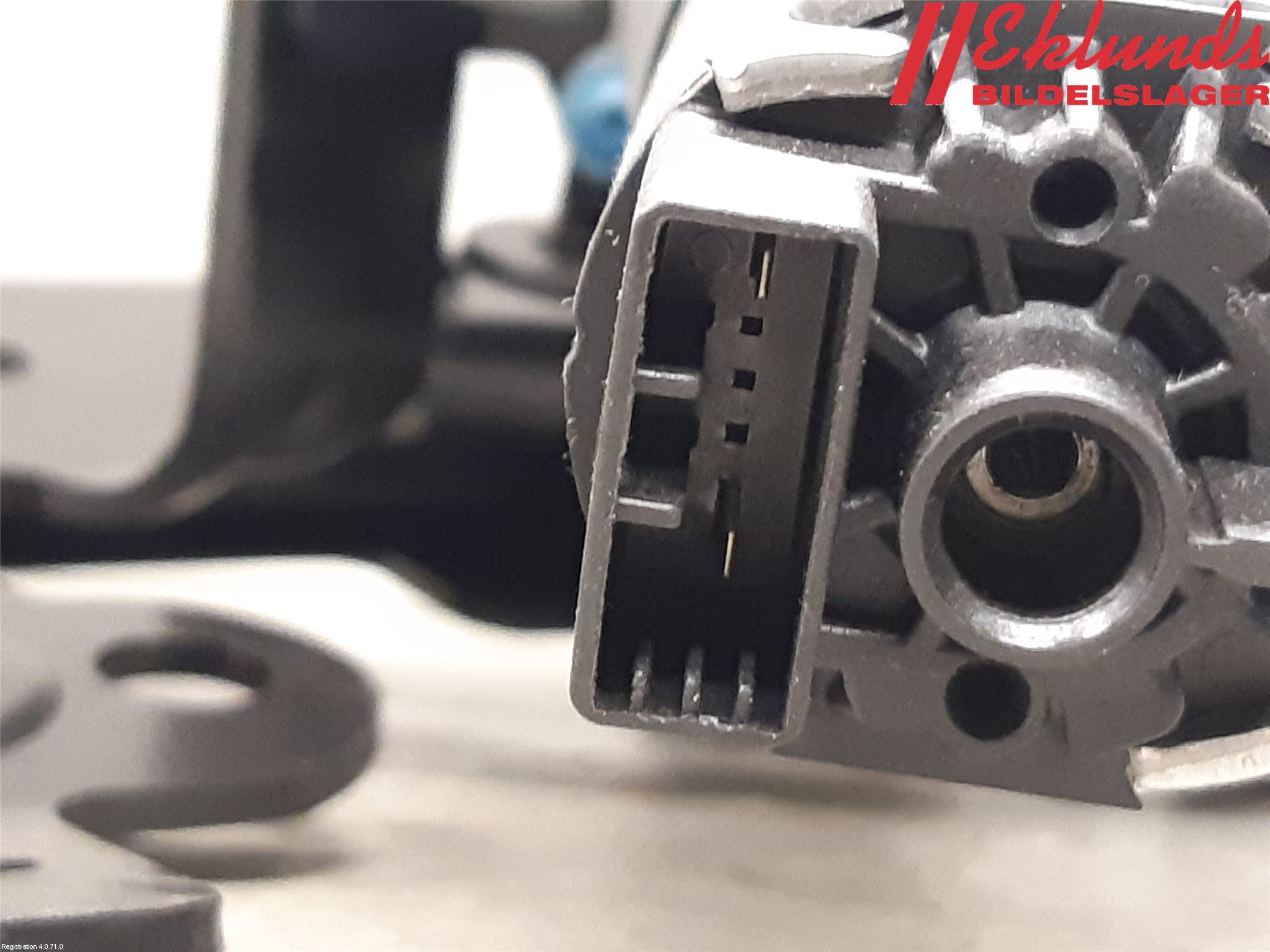 Audi A7/S7 4G 11-17 Bakluckeöppnare Automatisk