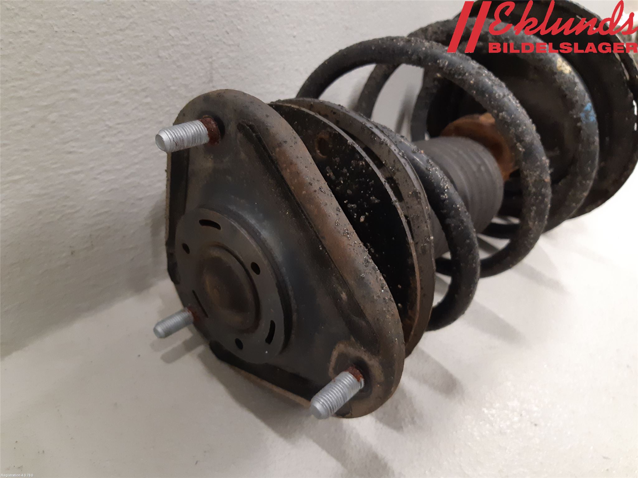 Toyota AURIS 13-19 Fjäderben Fram Vänster