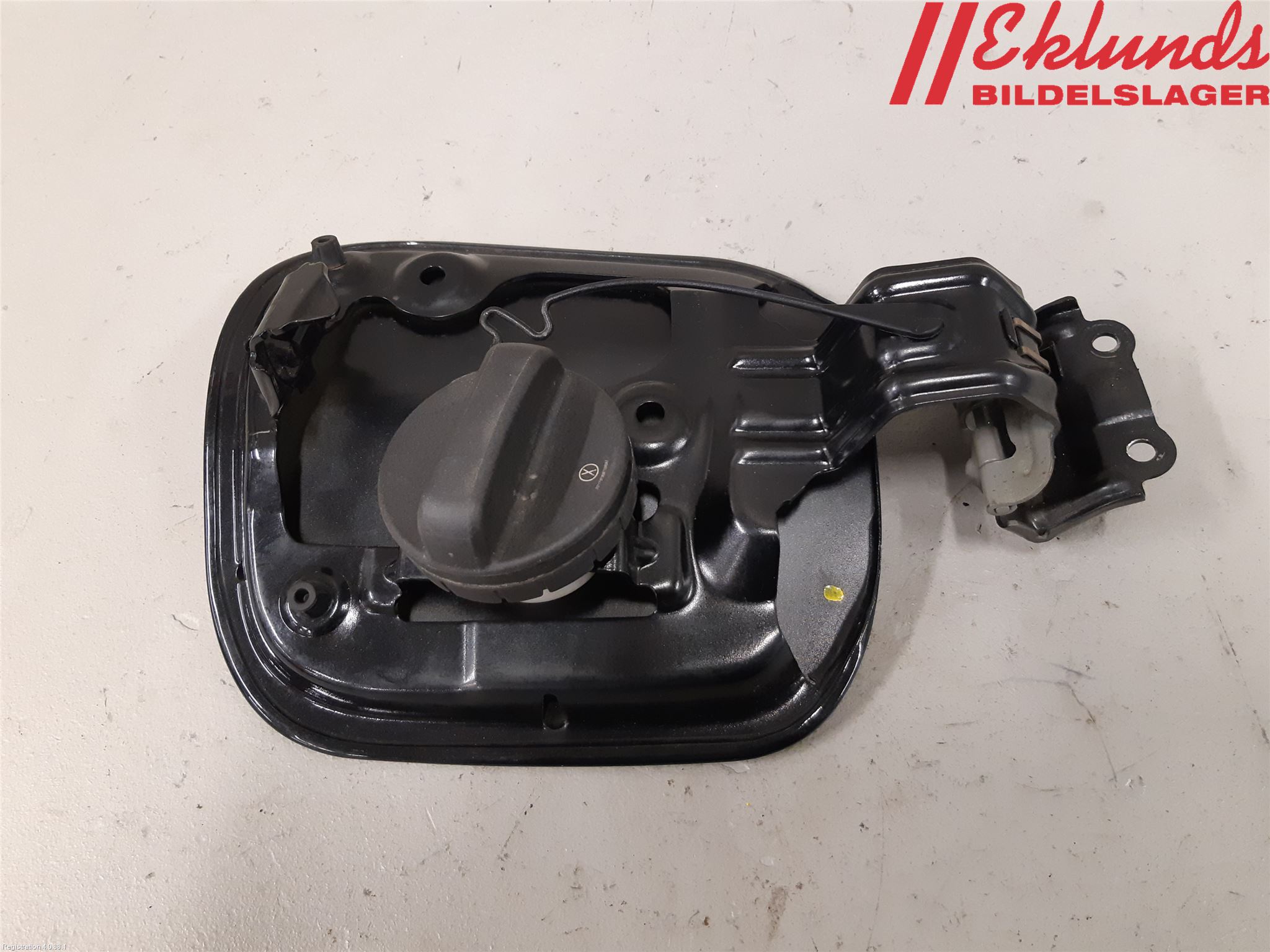 Toyota C-HR 16-23 Tanklucka