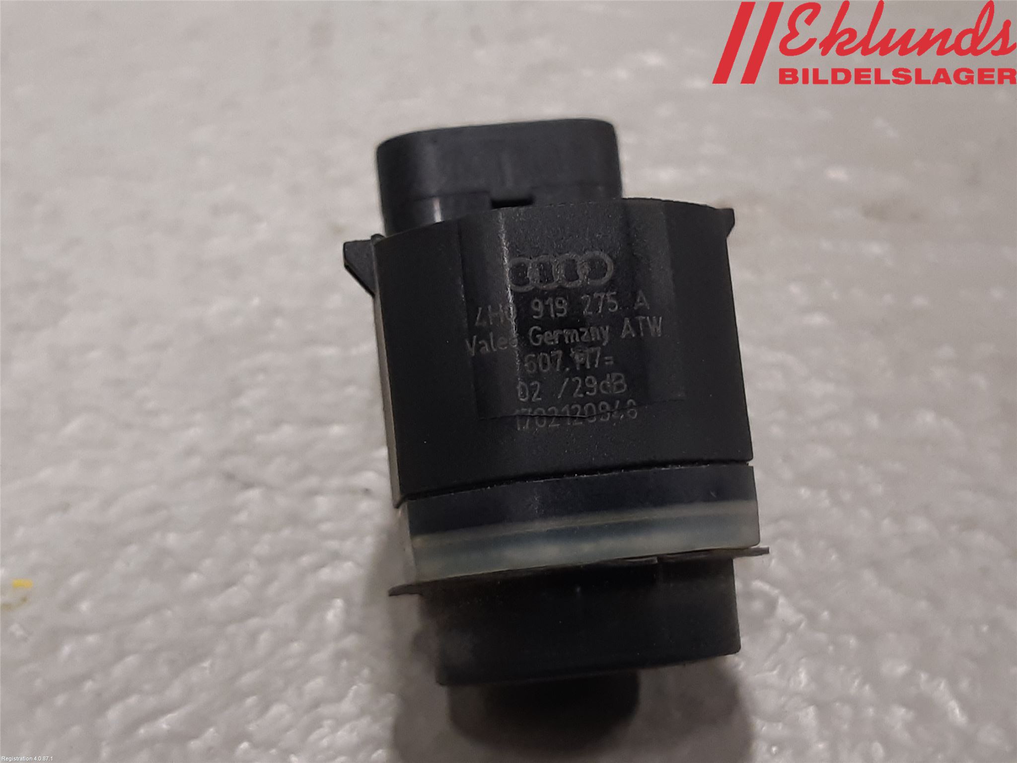 Skoda SUPERB 09-15 Parkeringshjälp Frontsensor