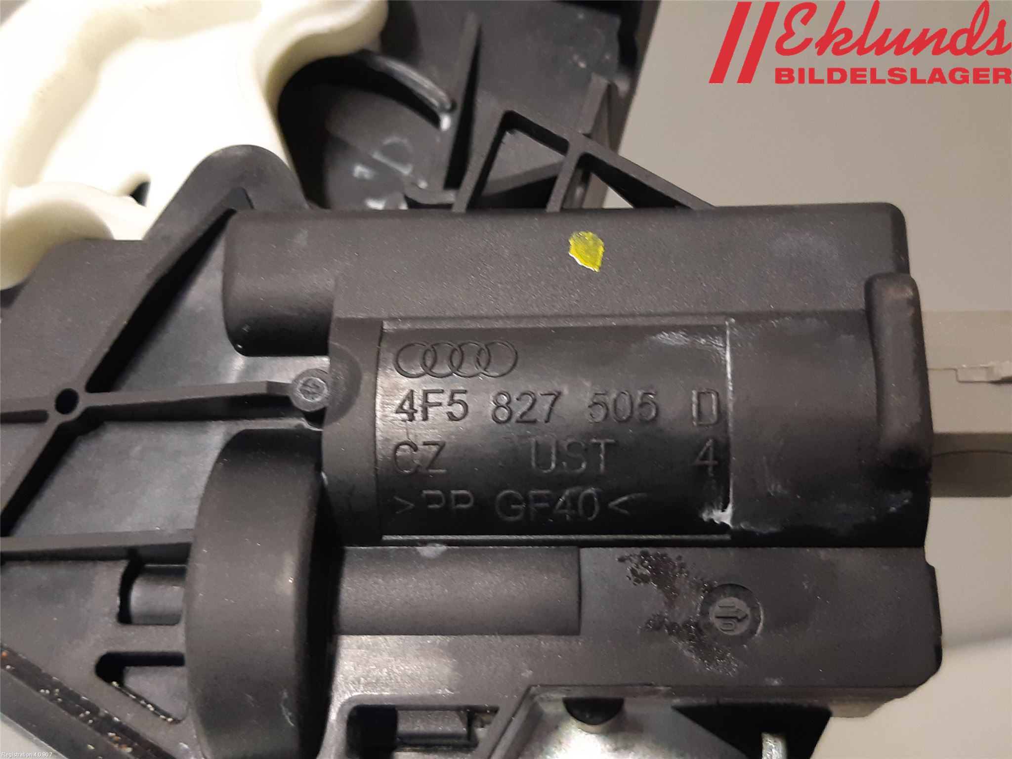 Audi A4/S4 08-11 Låskista Baklucka