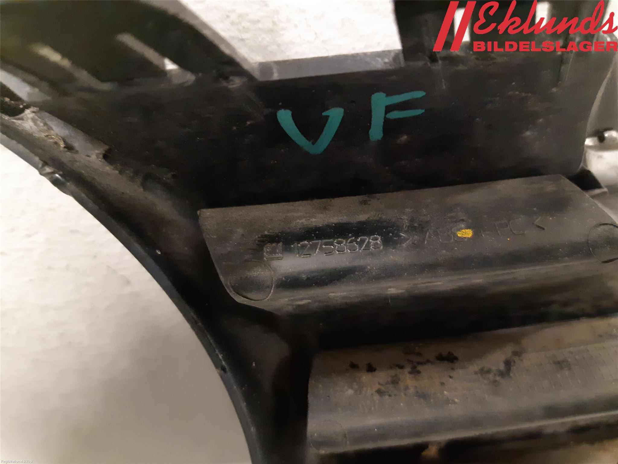 Saab 9-5     06-10 Grilldel Vänster