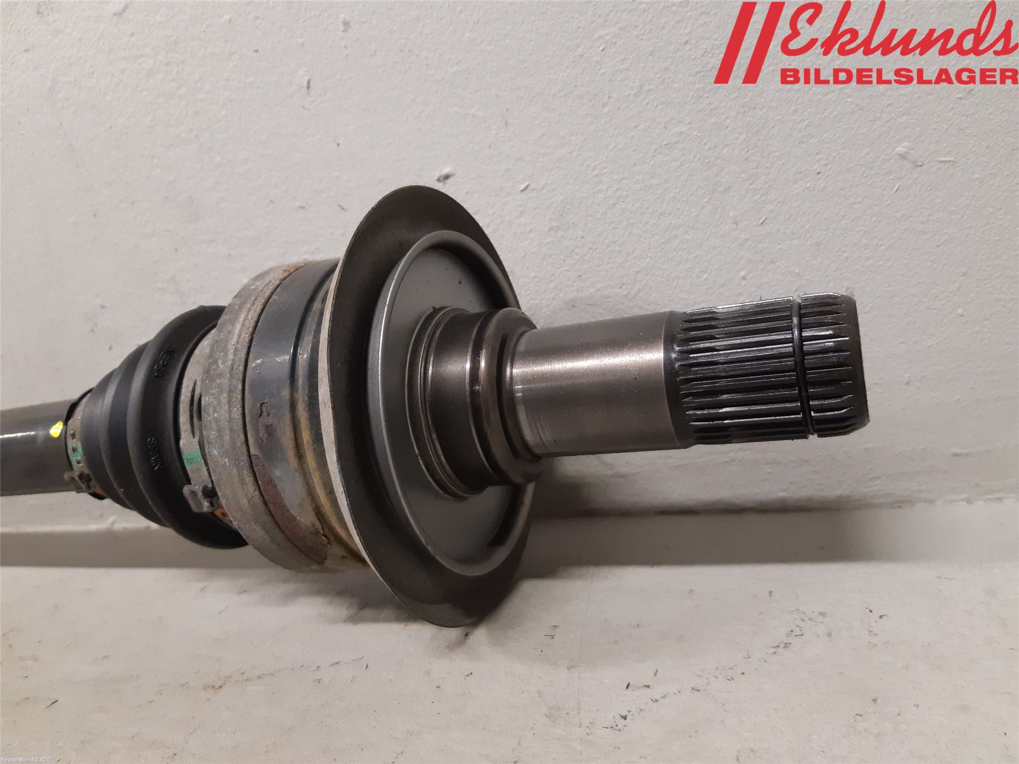 BMW X6 F16 14-19 Drivaxel Bak Vänster