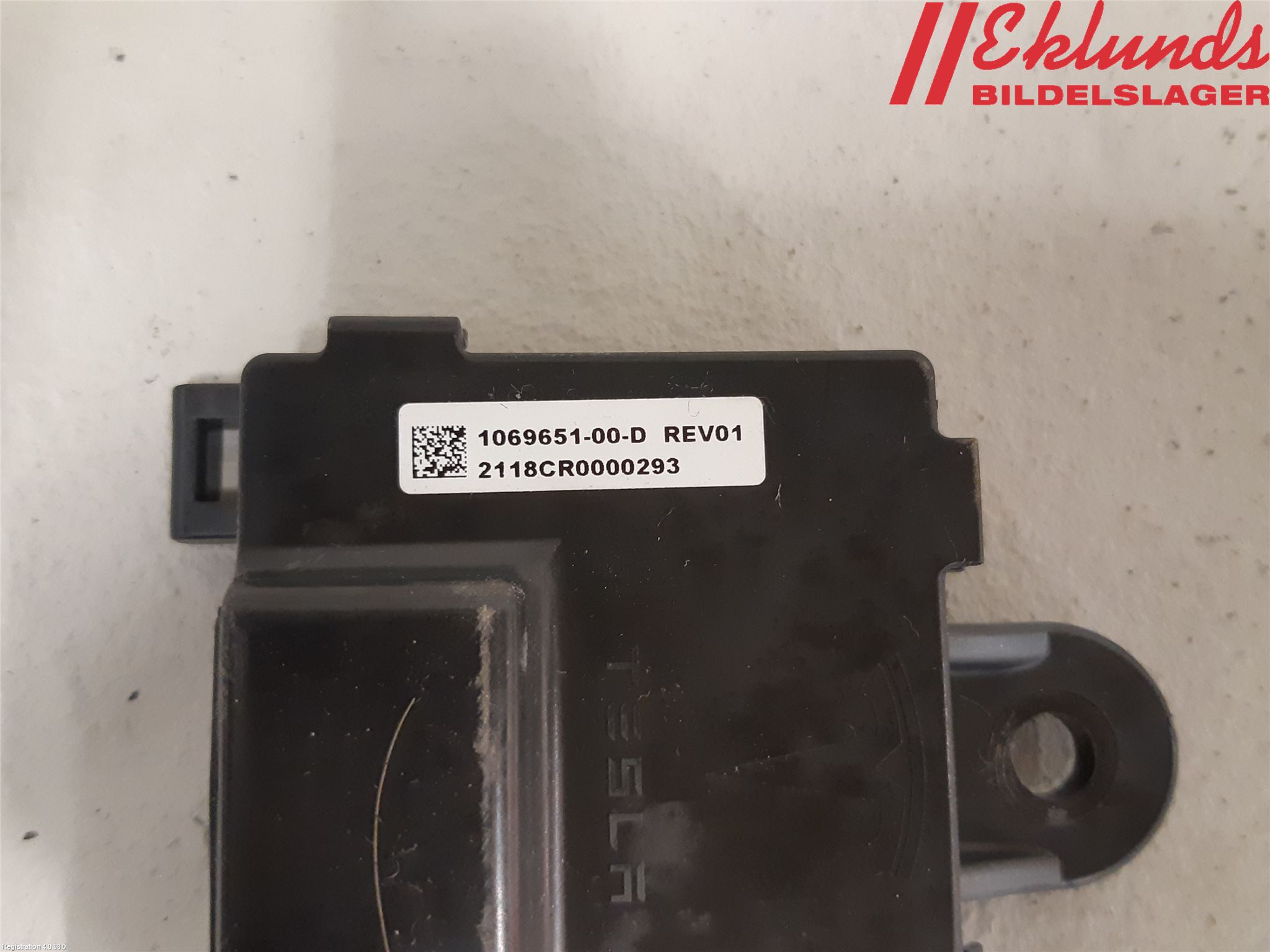 Tesla MODEL S 13- Styrenhet Dörr