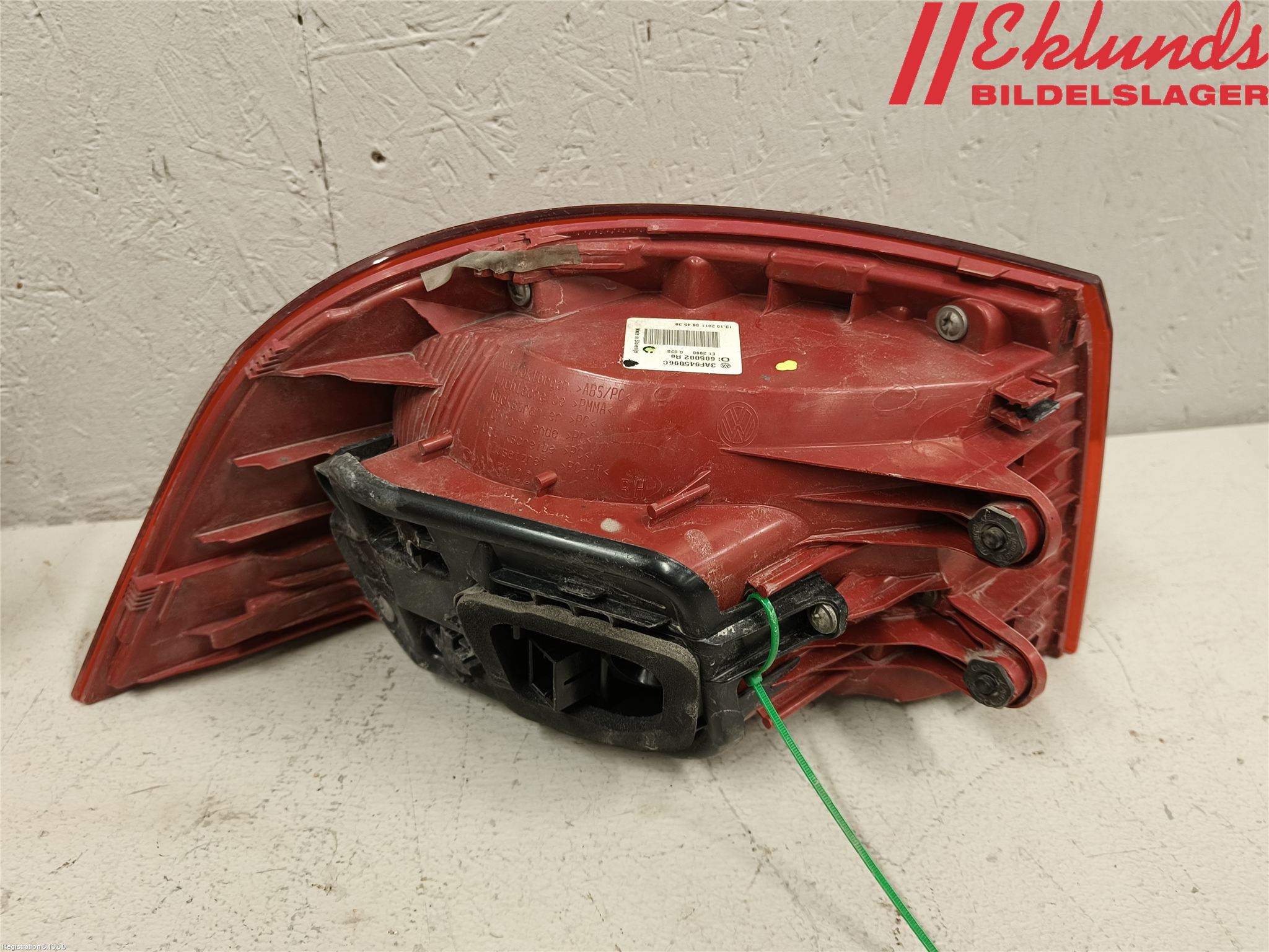 Volkswagen VW PASSAT 11-14 Bakljus Höger