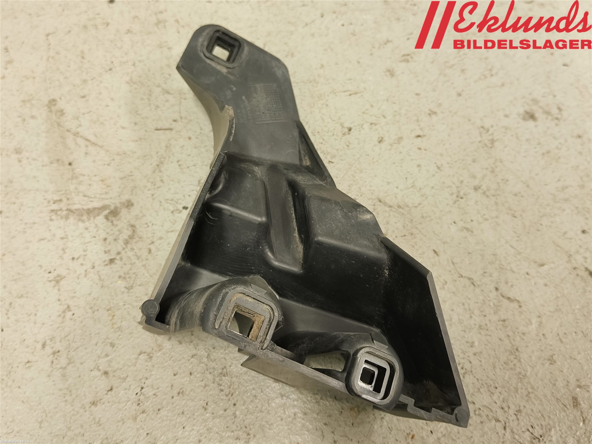 Volvo V70 05-08 Stötfångarfäste Bak Vä