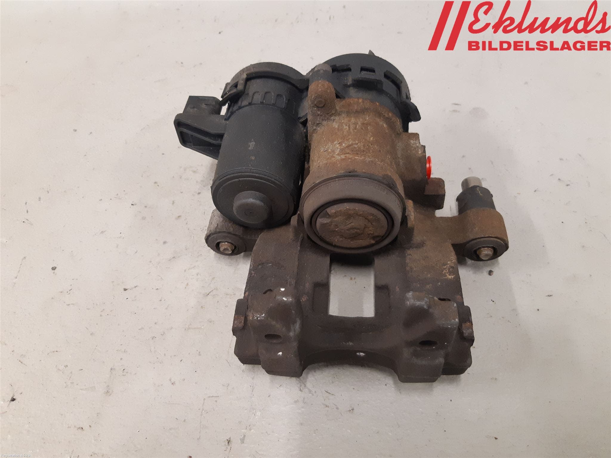 Volvo V60 19- Bromsok Bak Vänster