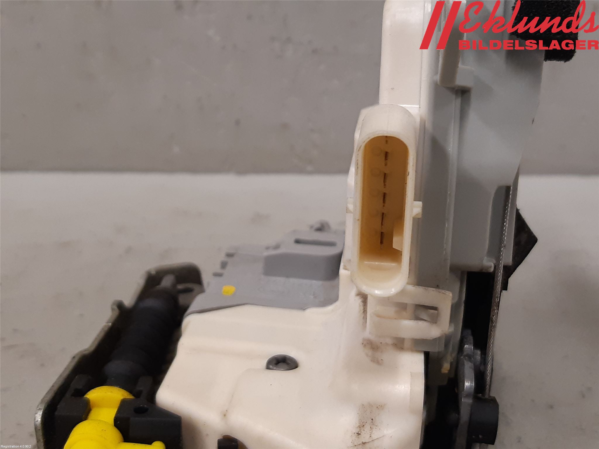 Audi A4 12-15 Låskista-Dörrlås