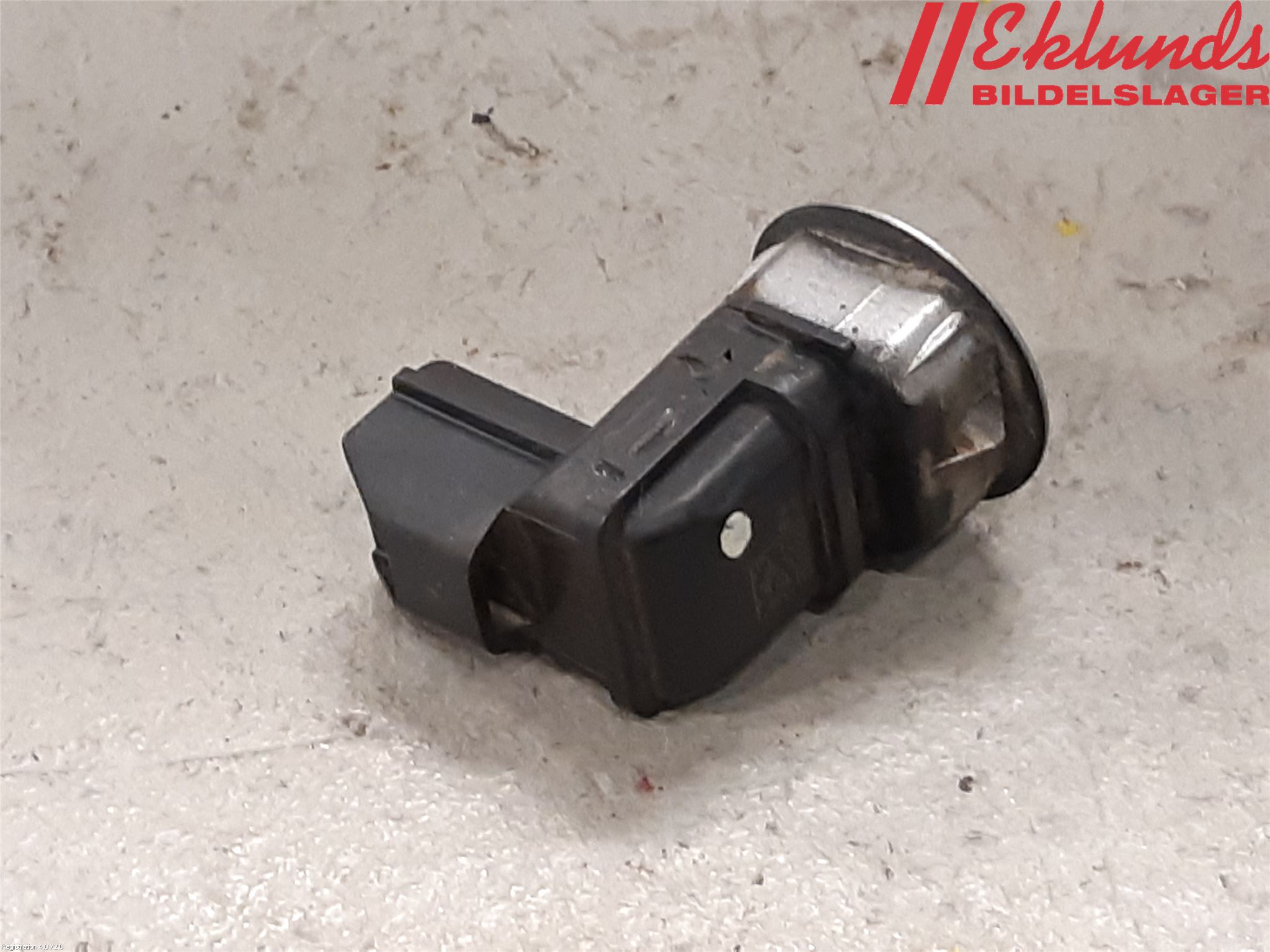 Mitsubishi OUTLANDER 13-21 Parkeringshjälp Backsensor