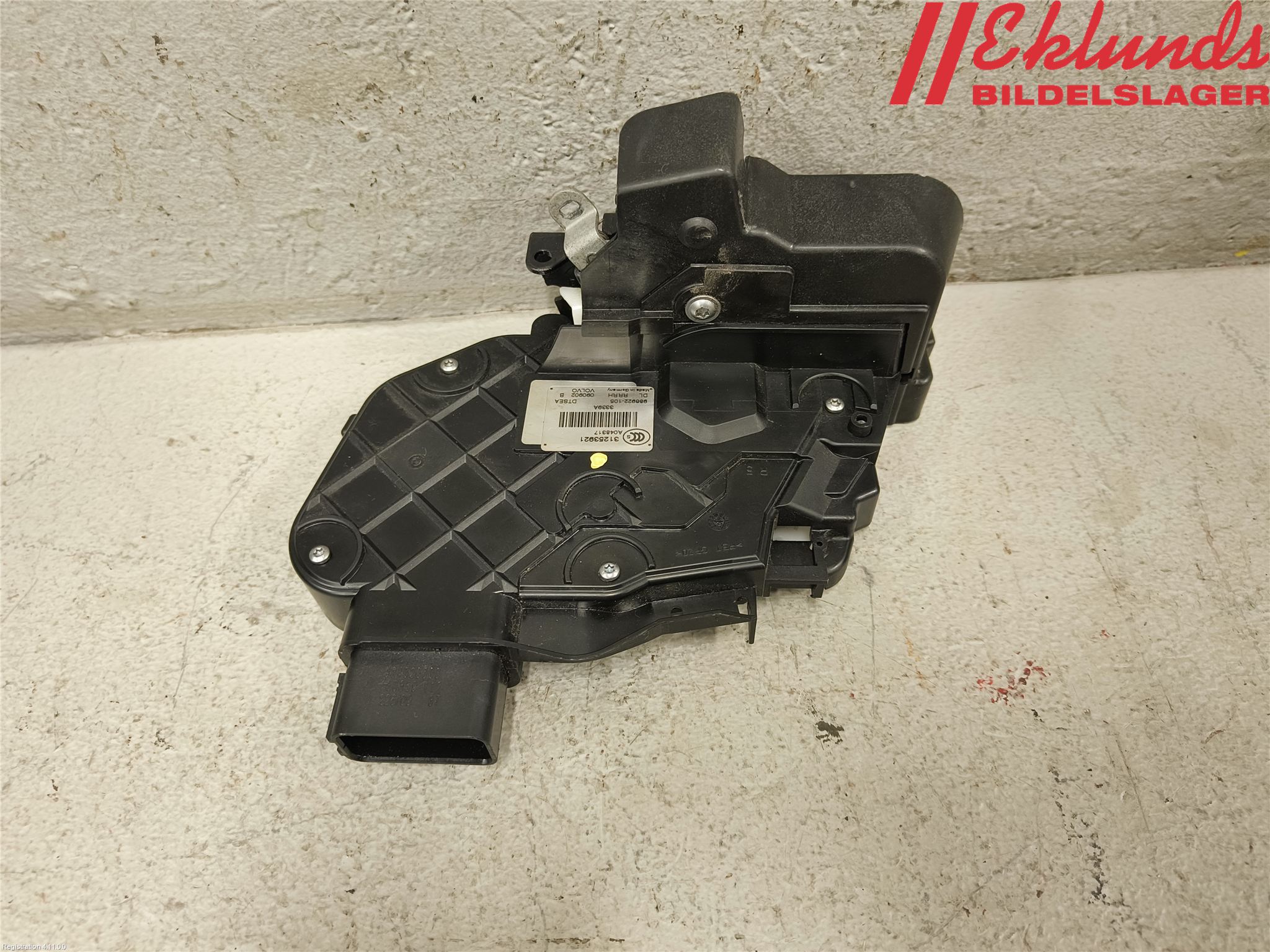 Volvo XC70 08-13 Låskista-Dörrlås