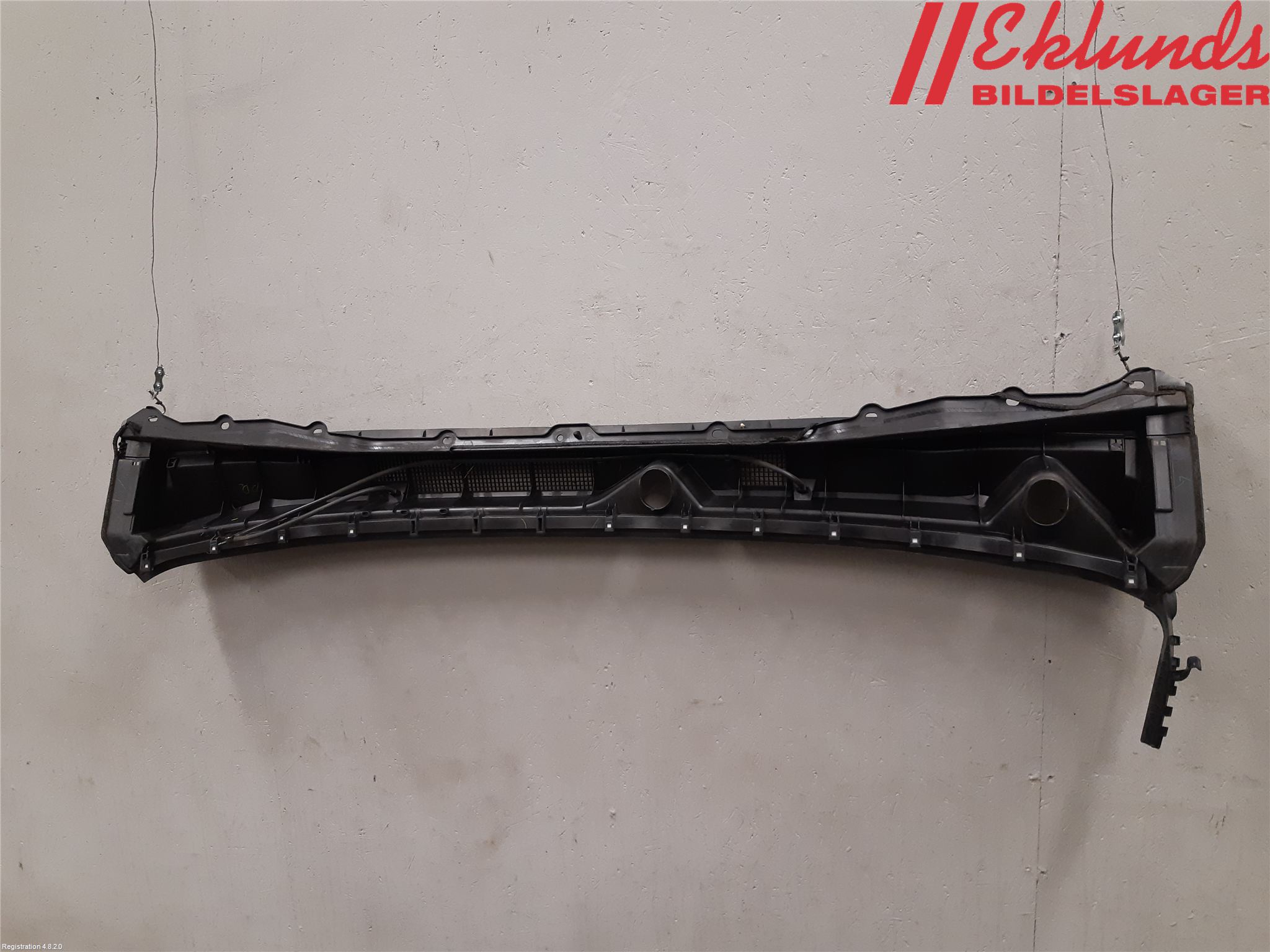 Nissan NAVARA 05-16 Torpedplåt-Torpedplast