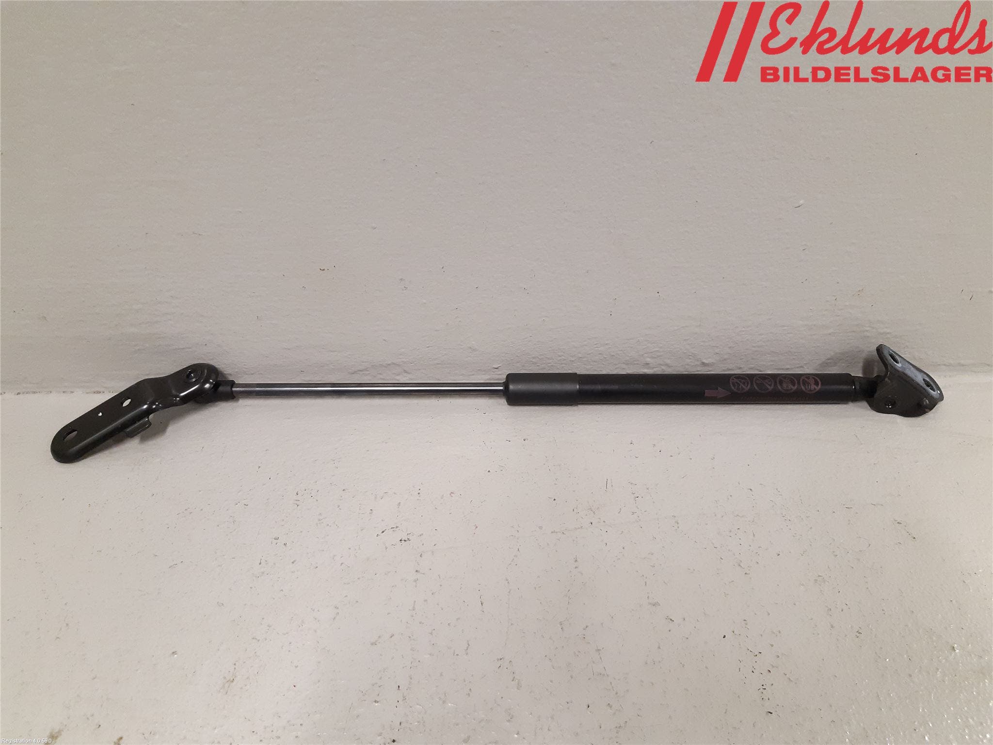 Toyota YARIS XP130 15-20 Gasfjäder Baklucka