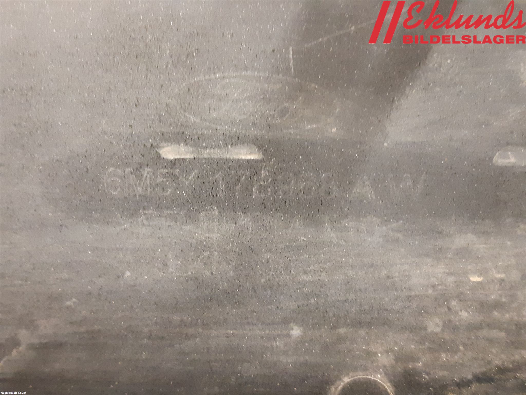 Ford FOCUS     04-07 Stöt Utfyllnad-List-Grill