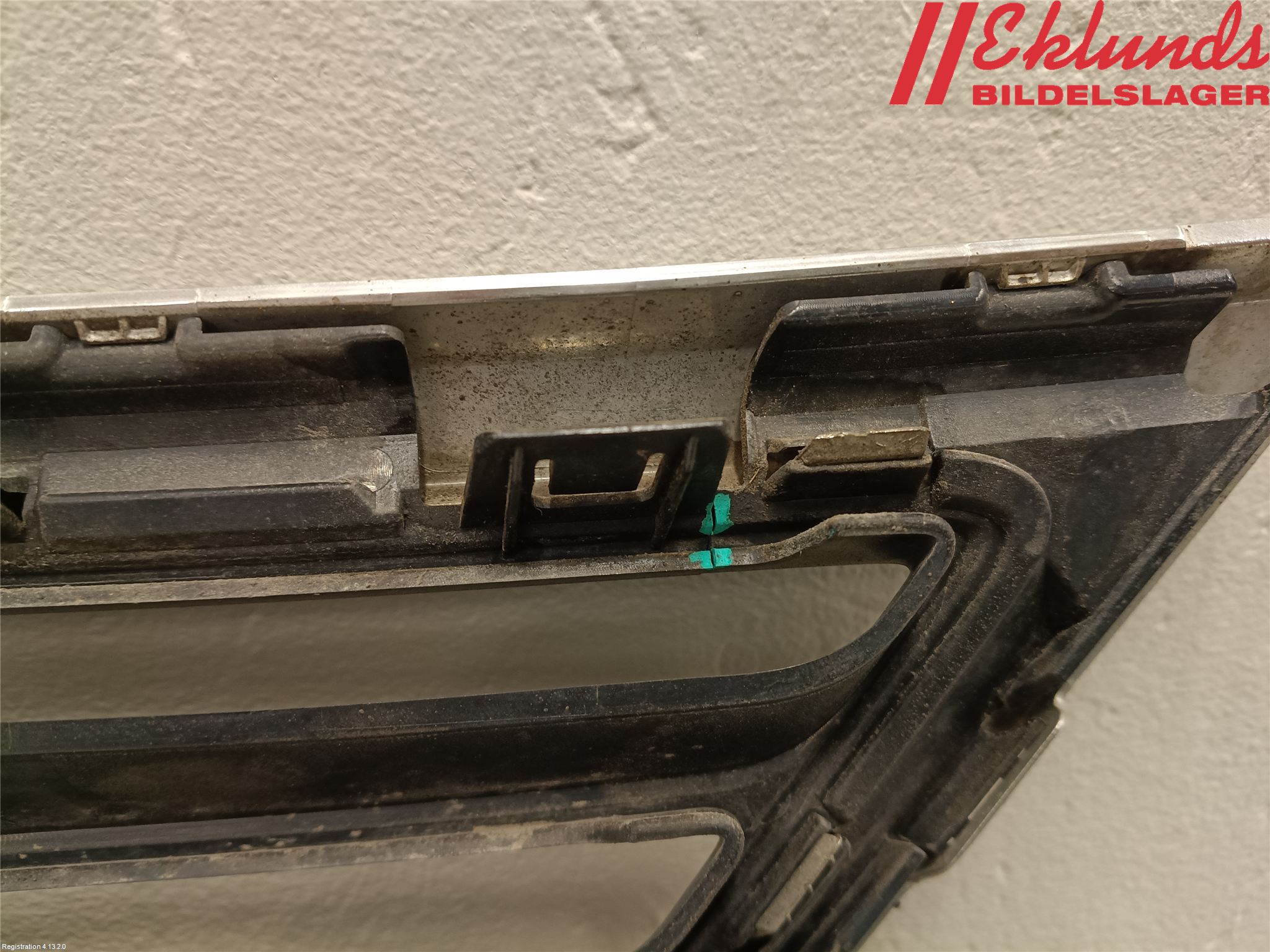 Saab 9-3 VER2/VER3 08-15 Grilldel Mitt