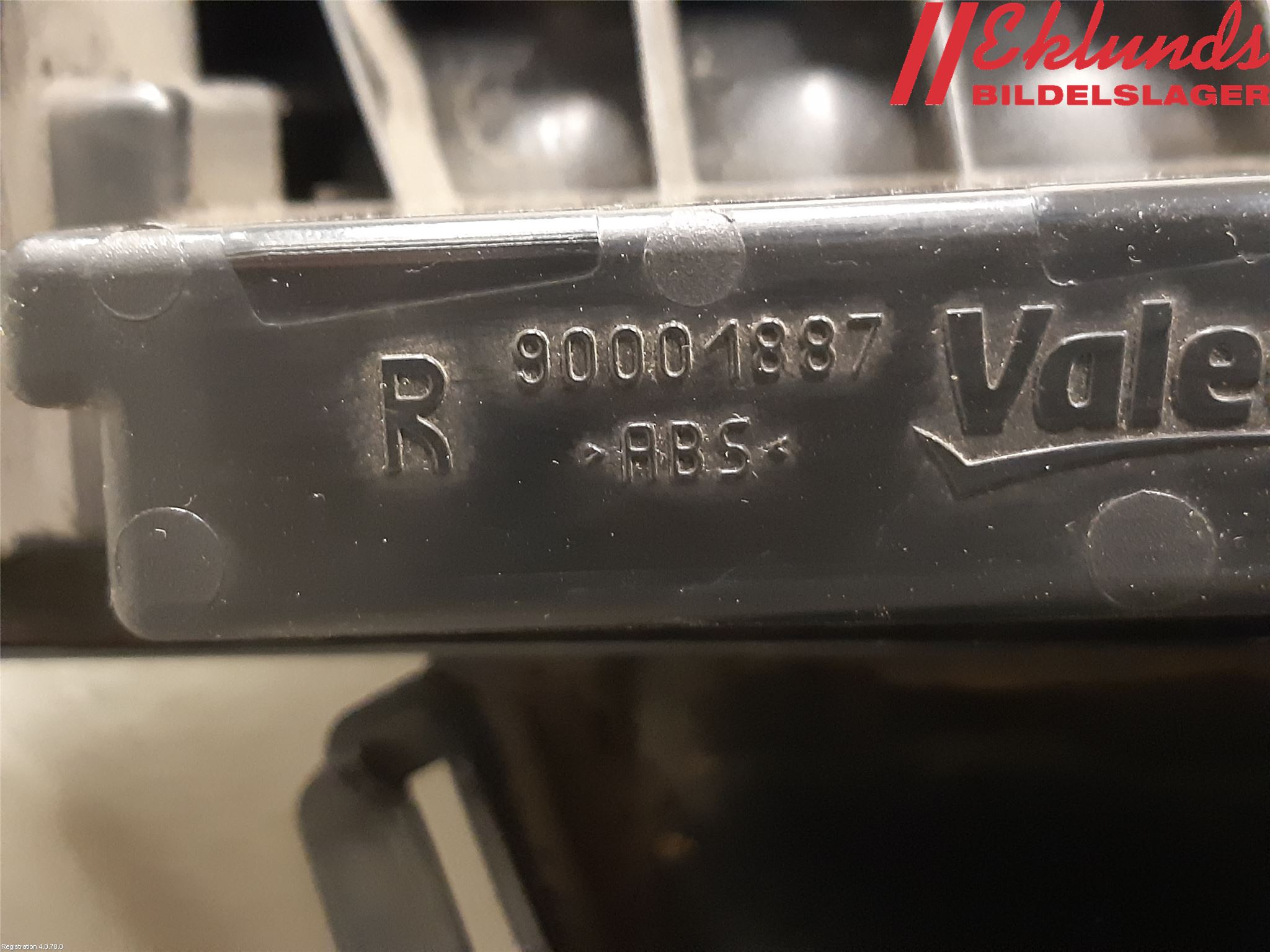 Peugeot 308 08-13 Positionsljus Fram Hö