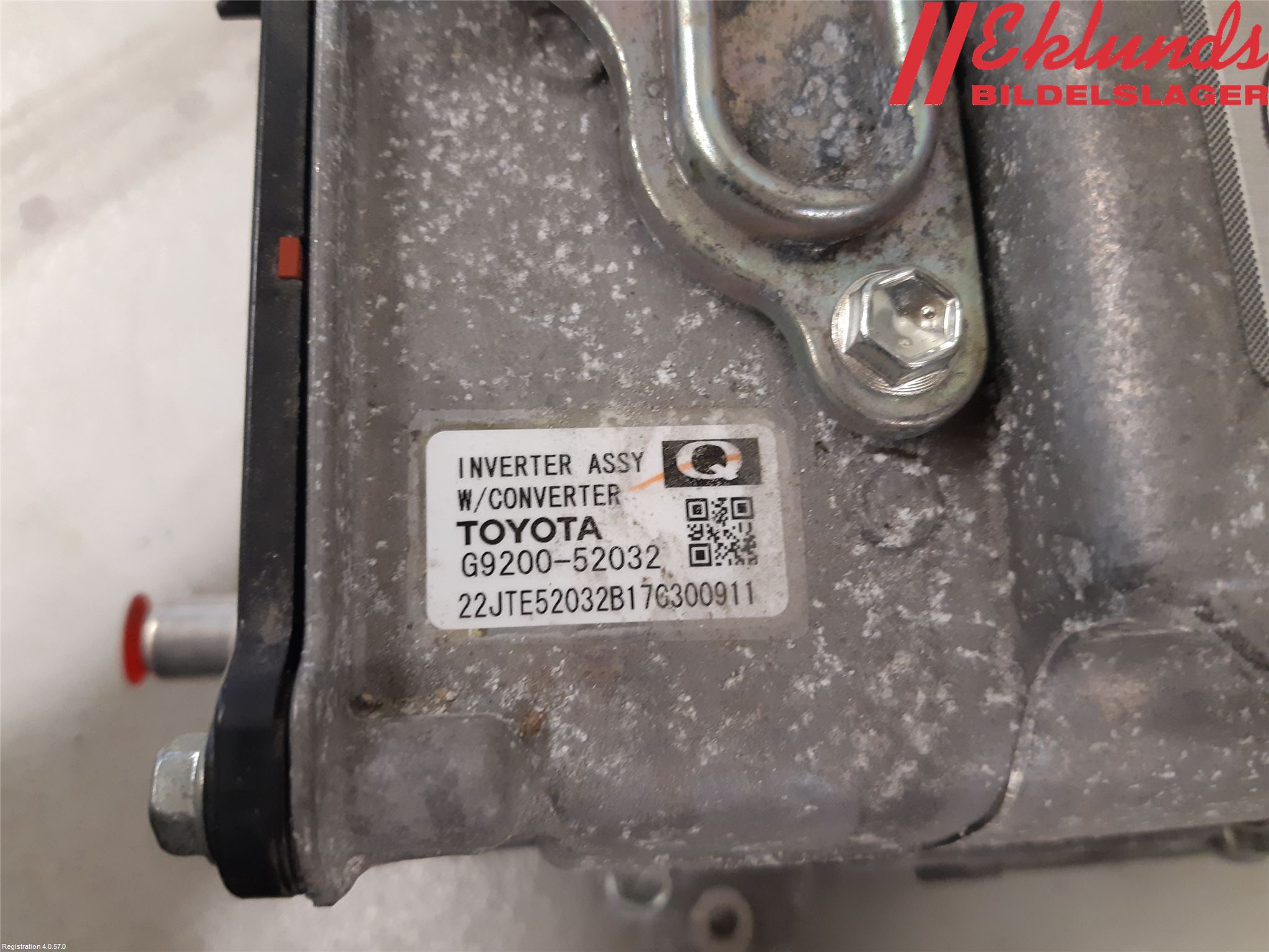 Toyota YARIS XP130 15-20 Hybridconverter