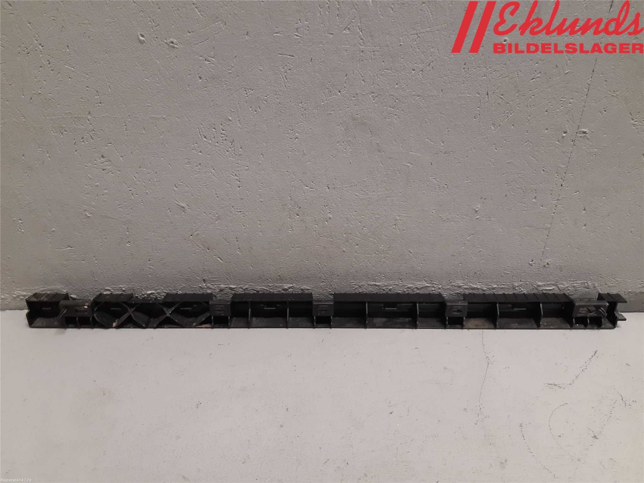 Volvo XC90/RECHARGE 16- Sidokjol Vä