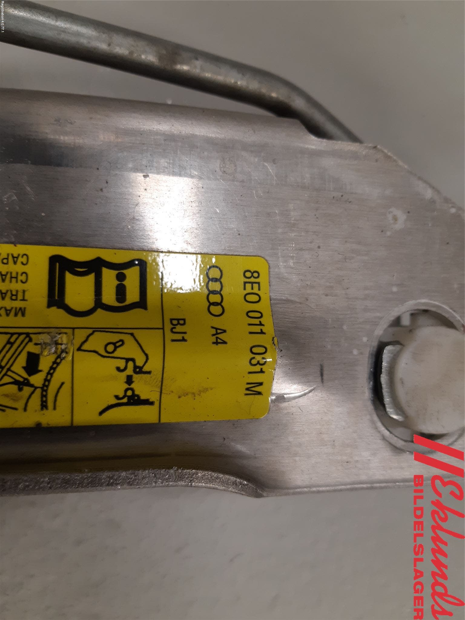 Audi A4/S4 01-05 Domkraft