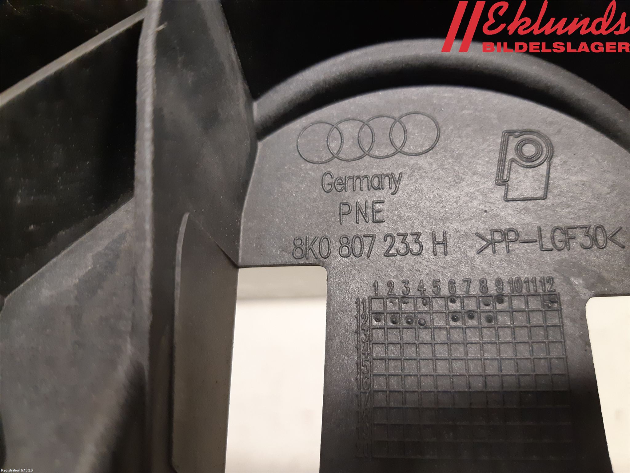 Audi A4 ALLROAD 09-16 Stöt Utfyllnad-List-Grill