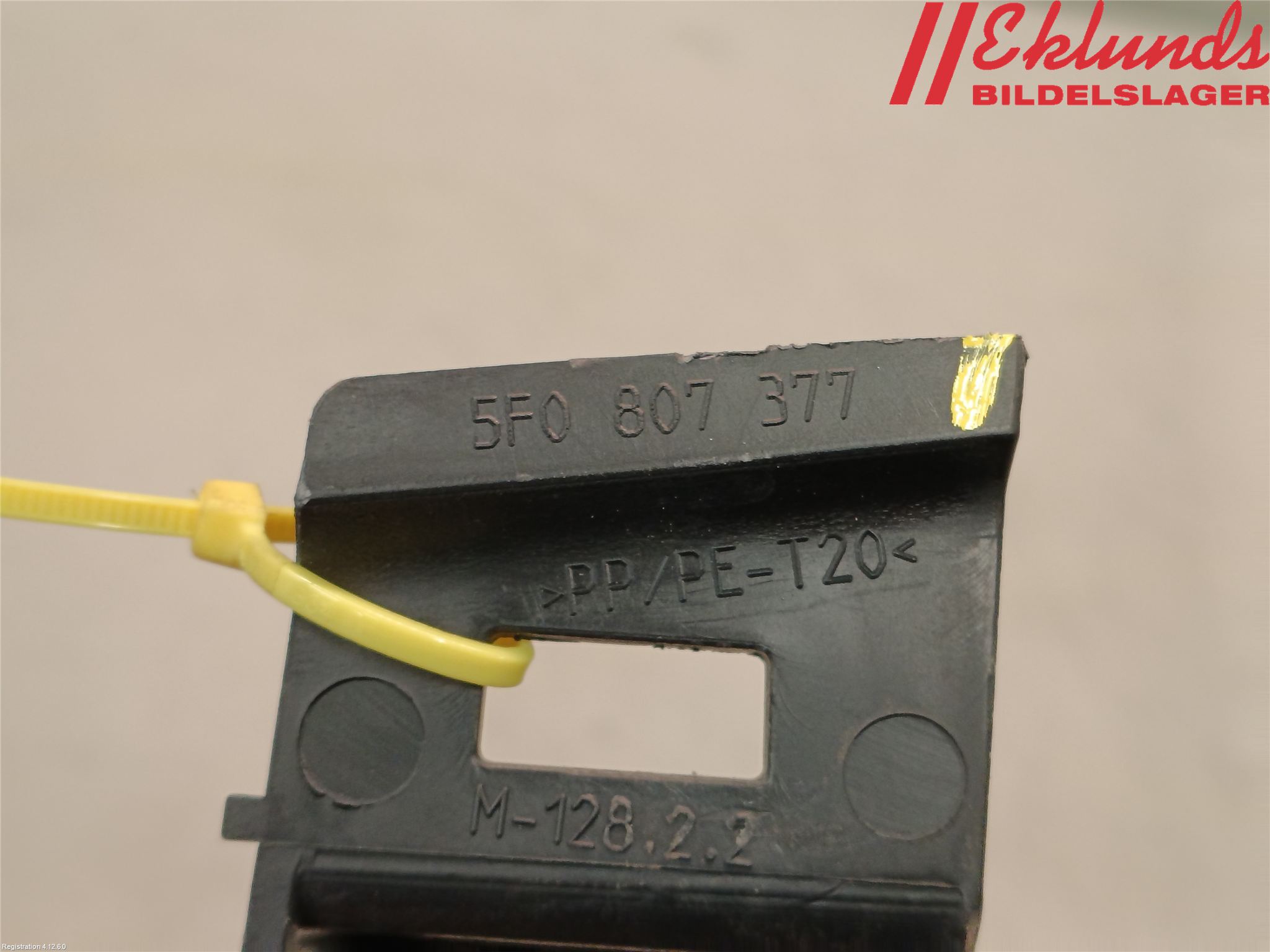 Seat LEON 13-20 Stötfångarfäste Bak Vä