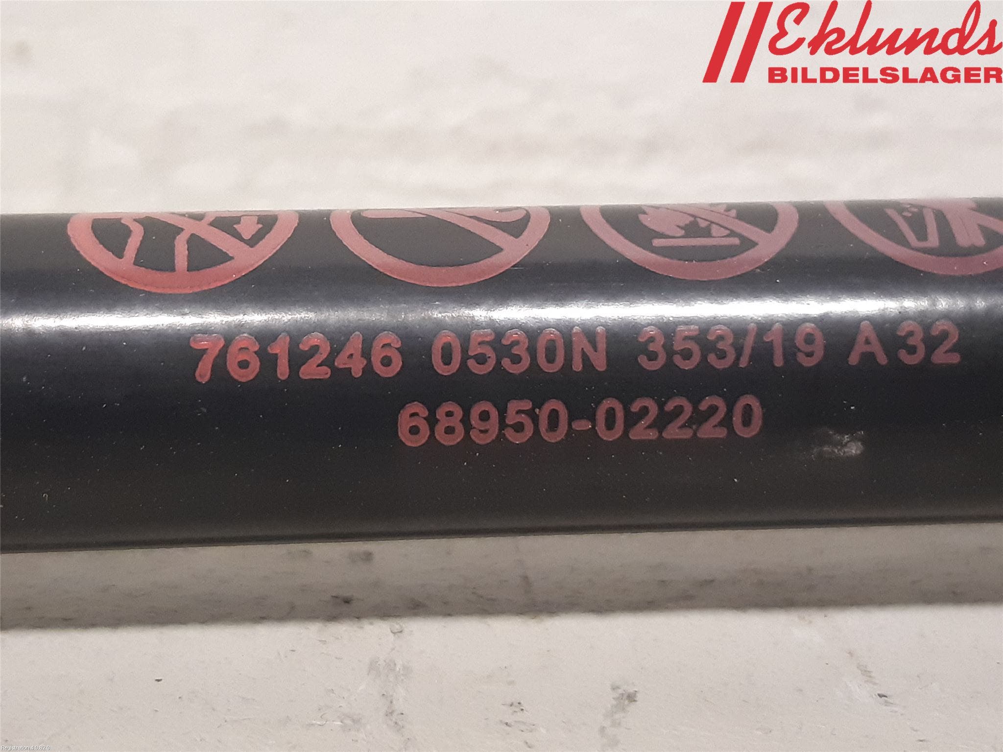 Toyota COROLLA 19- Gasfjäder Baklucka