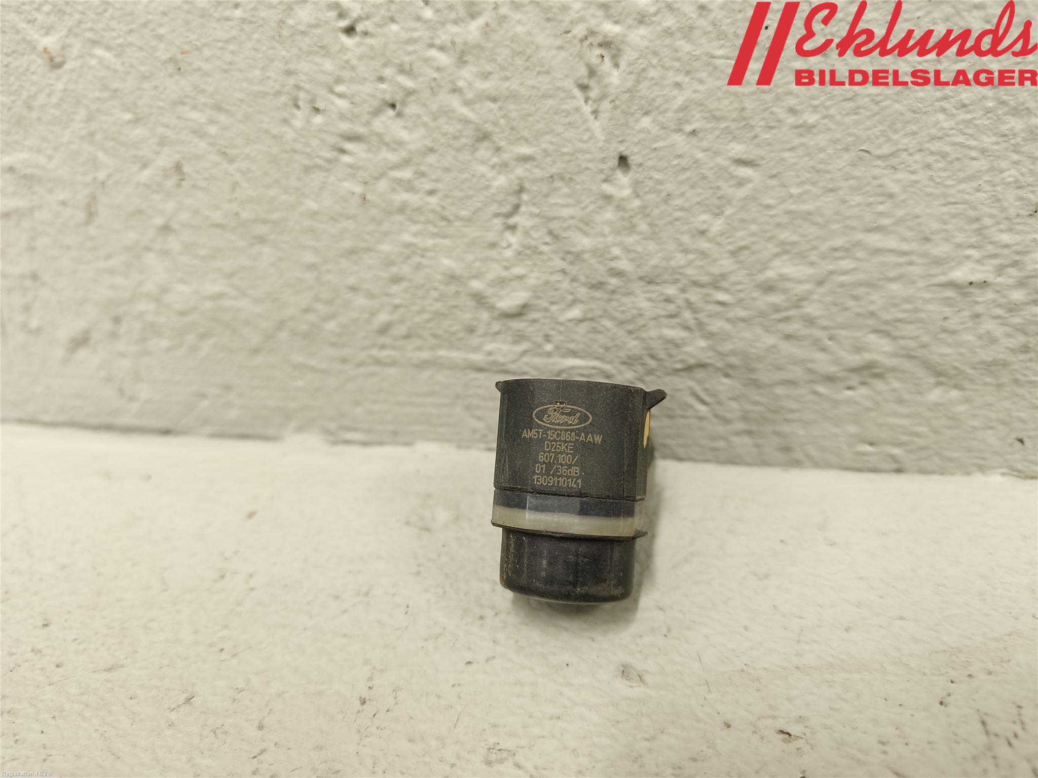 Ford GRAND C-MAX  11-14 Parkeringshjälp Frontsensor