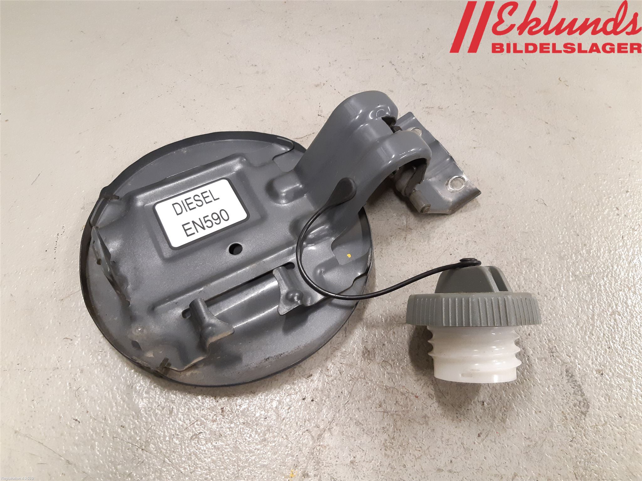 Mitsubishi L200 06-15 Tanklucka