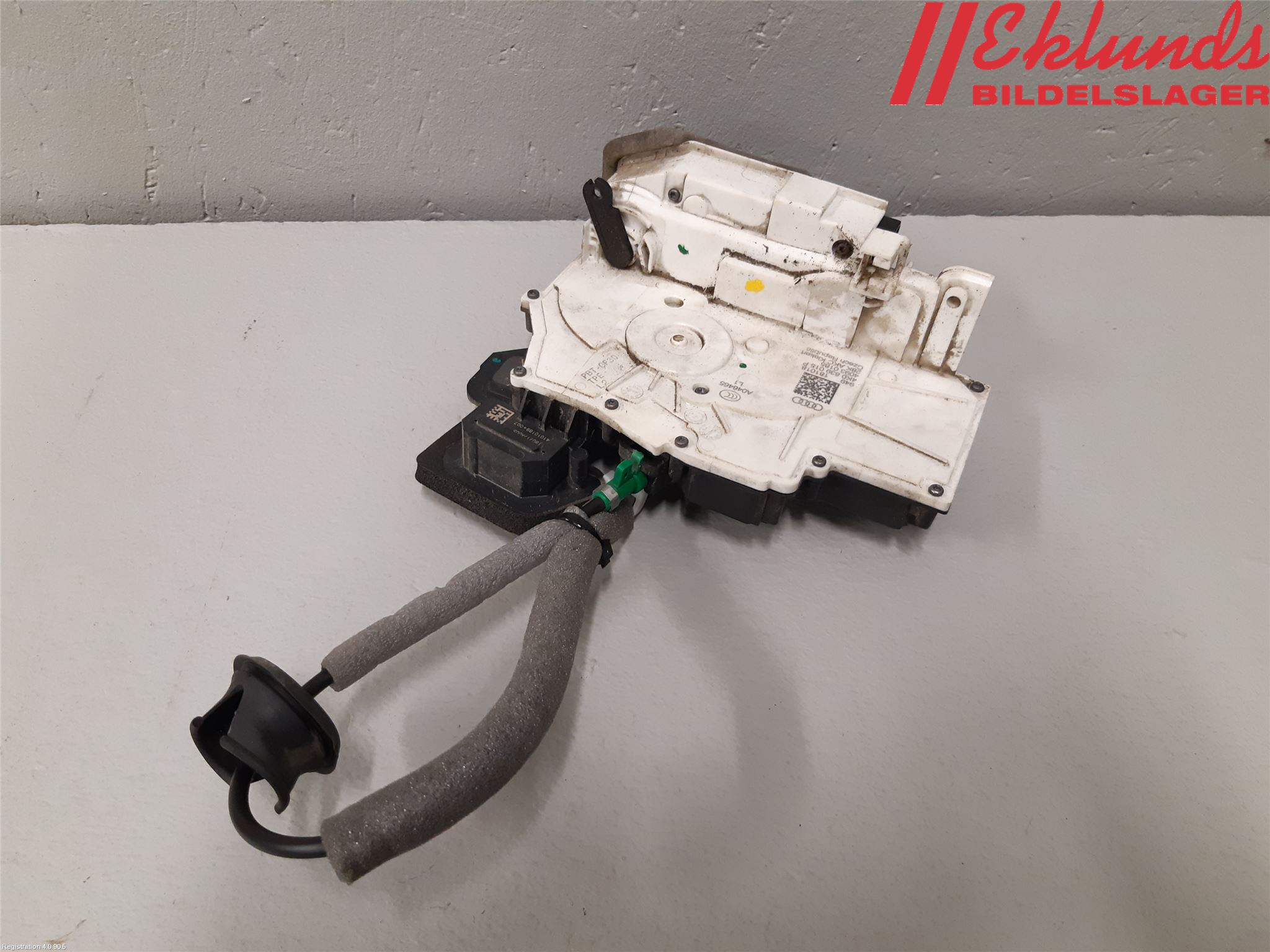 Audi A6 F2/C8 19- Låskista-Dörrlås