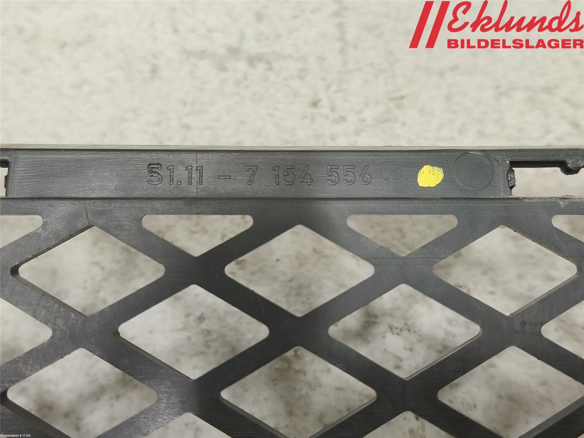 BMW 3 E90/91 SED/TOU 05-12 Grill-Galler