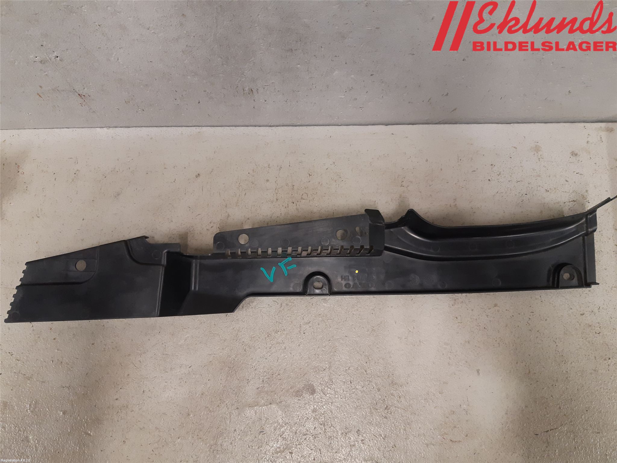 Volvo XC90/RECHARGE 16- Täckplast Front