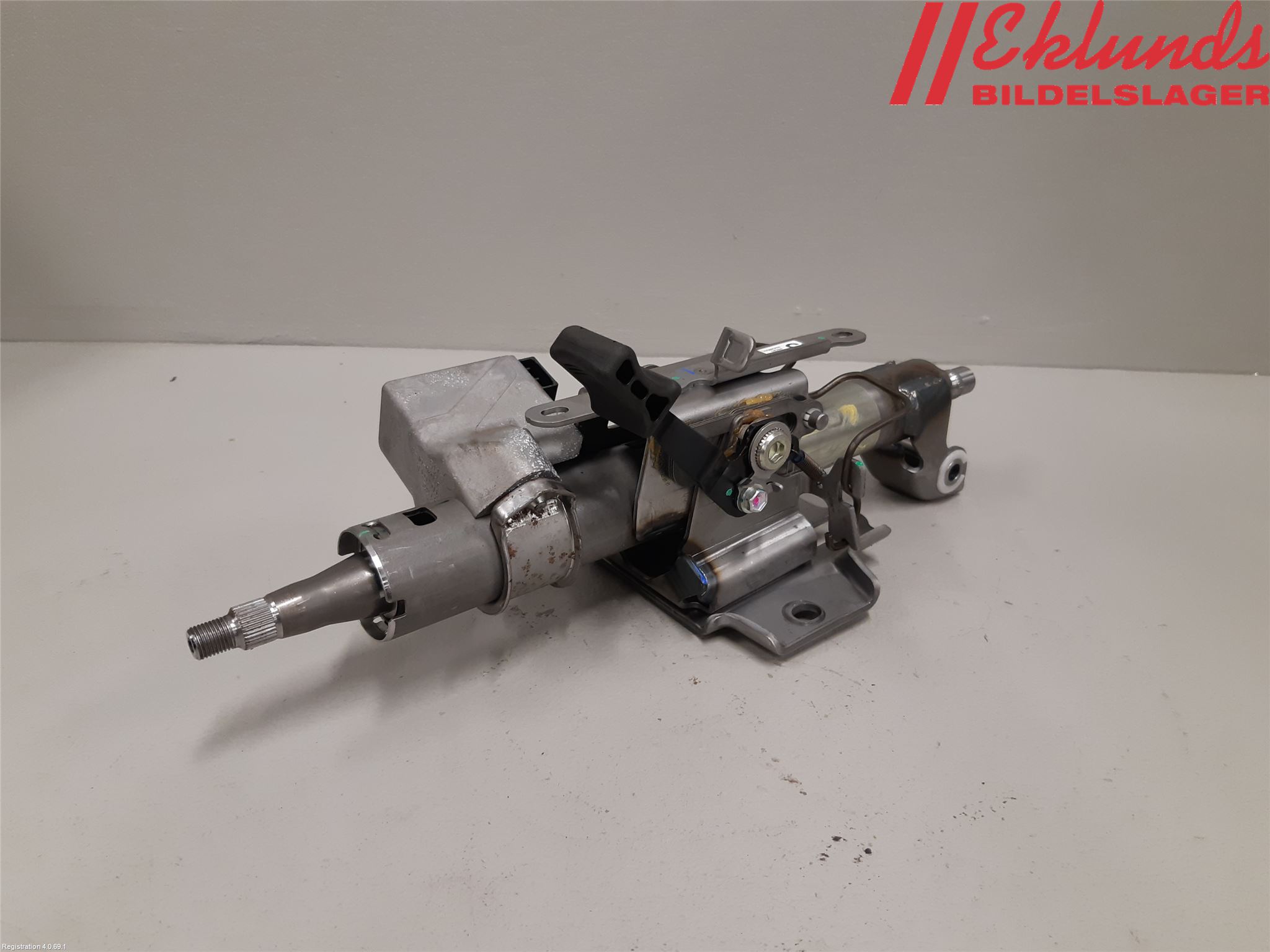 Toyota HILUX 16- Rattaxelagg Justerbart