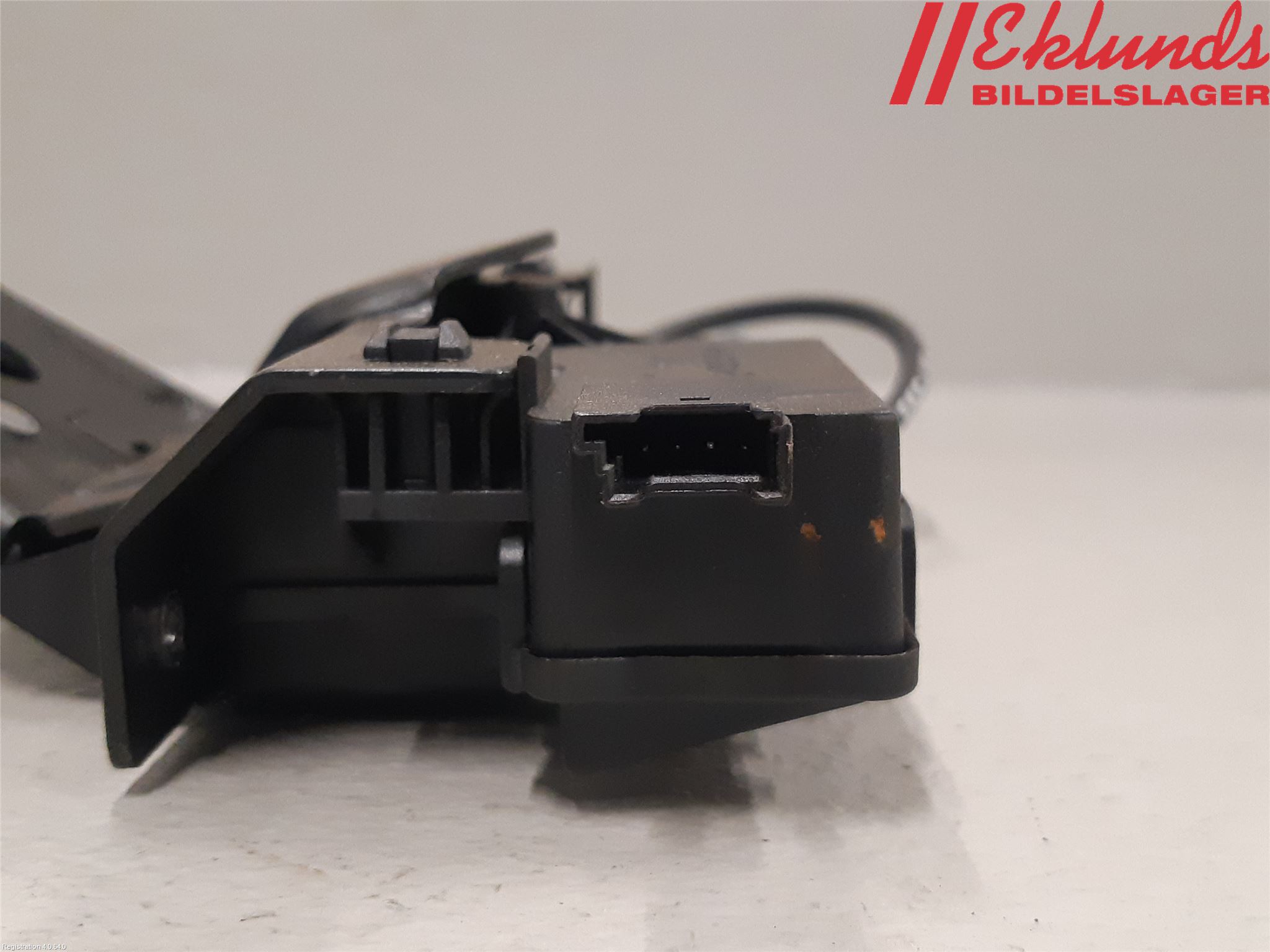 BMW 3 E92/93 Coupé/Cab 05-14 Låskista Baklucka