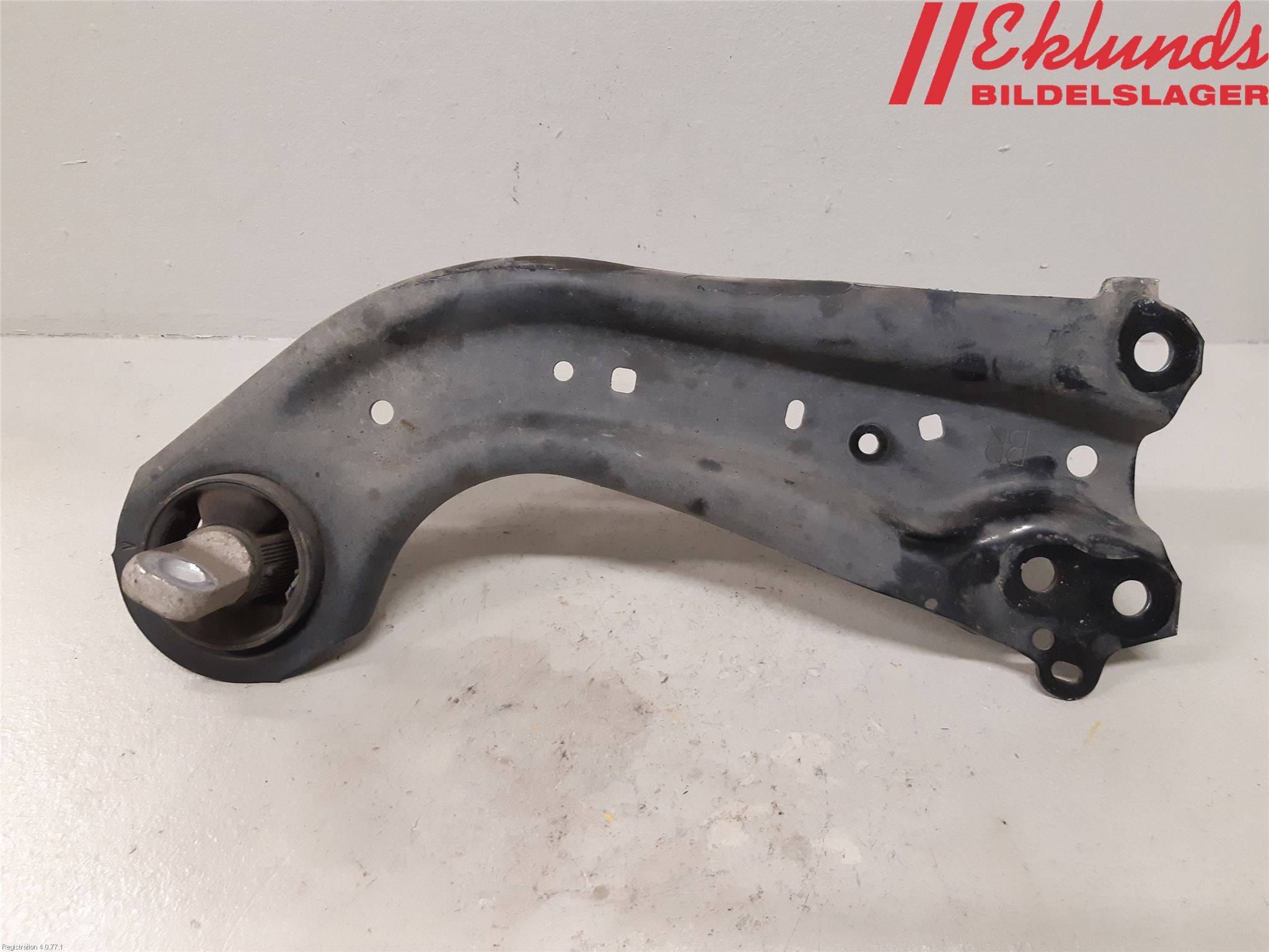 Toyota RAV4 19- Bärarm Bak Höger