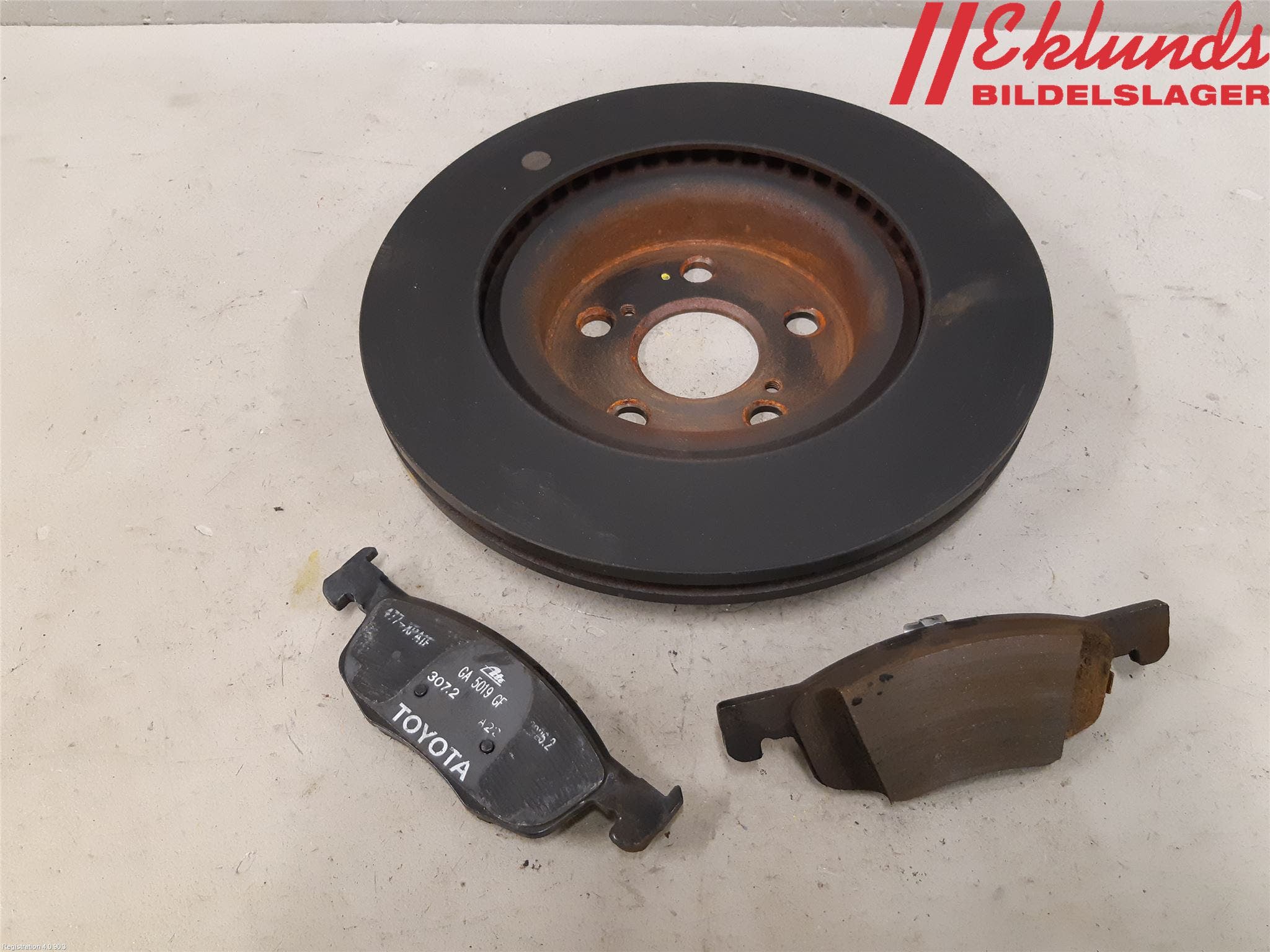 Toyota YARIS XP21 20- Bromsskiva Fram