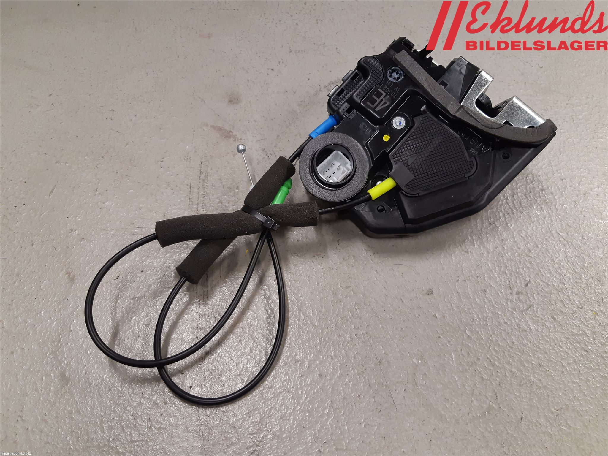 Toyota COROLLA 19- Låskista-Dörrlås